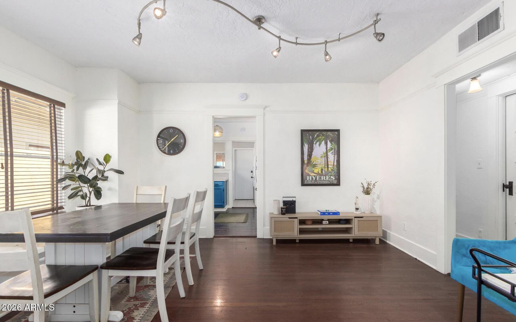 WOODLAND PLACE - Residential