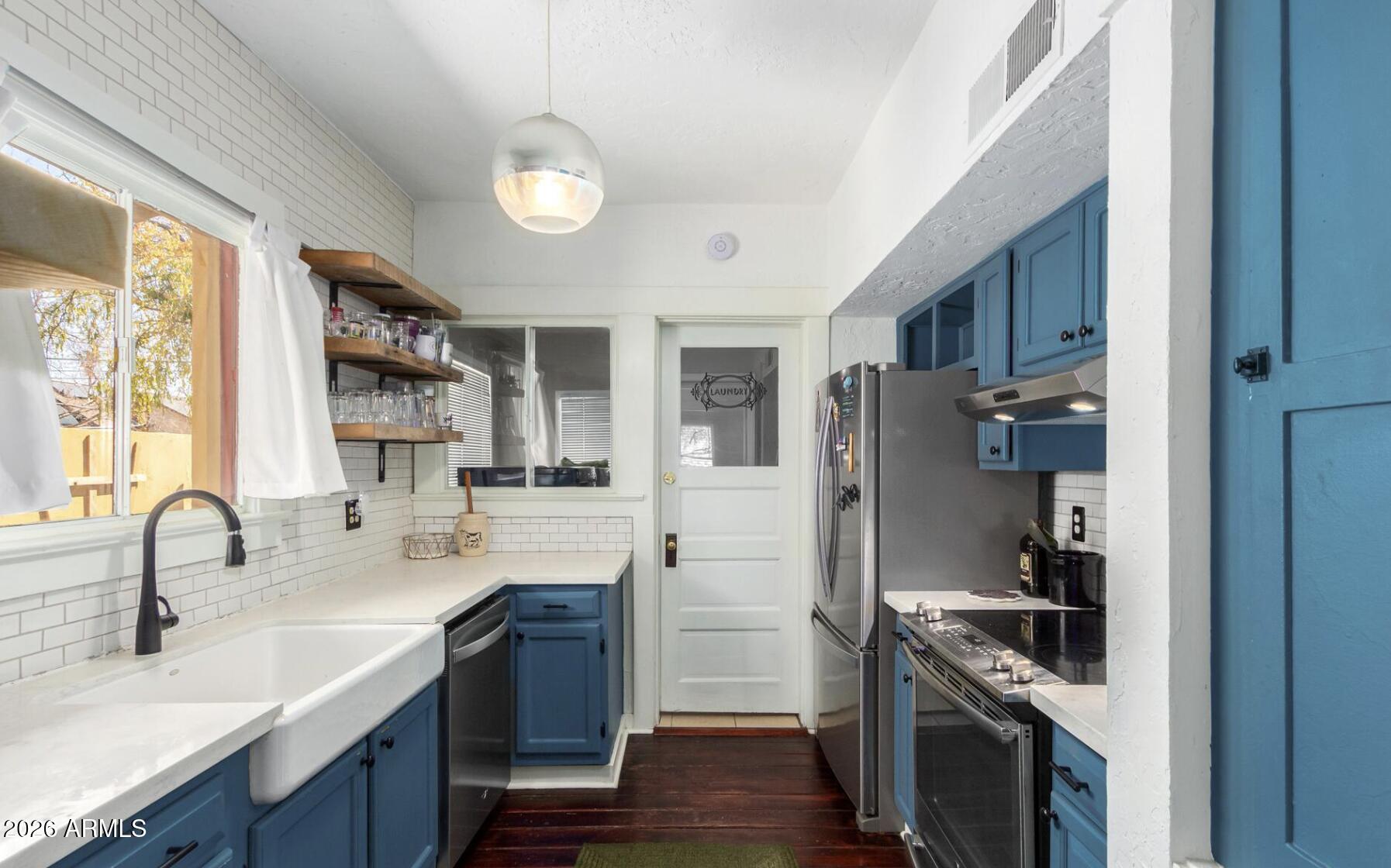 WOODLAND PLACE - Residential