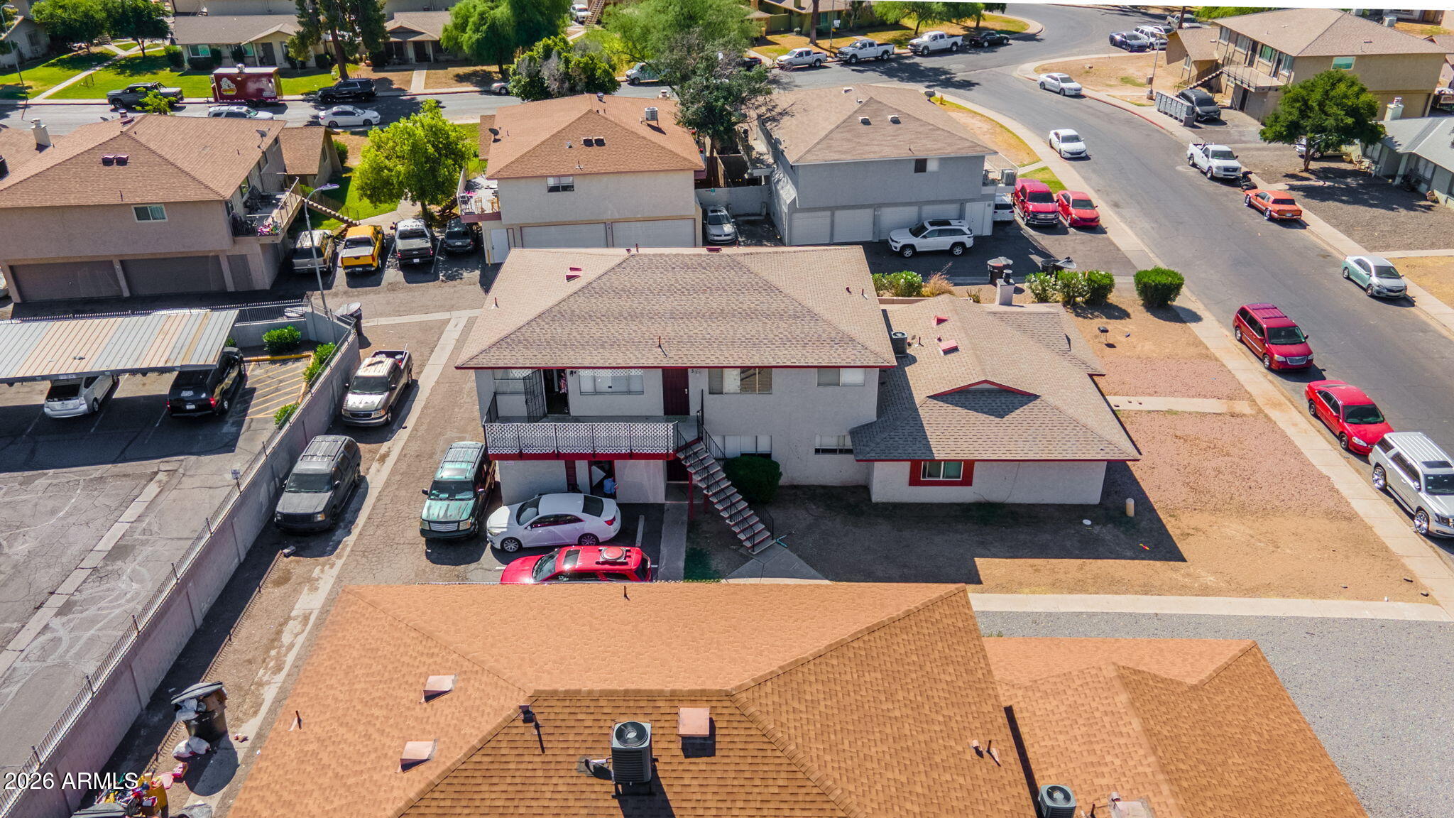 3346 W HARMONT Drive