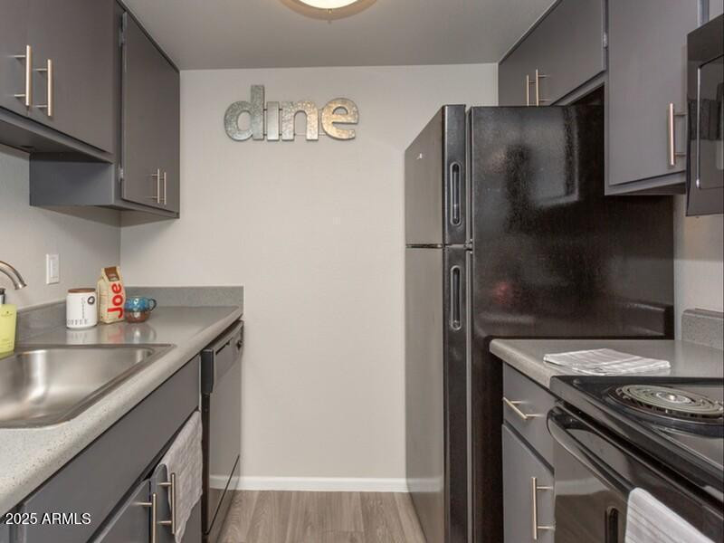 9415 N 99th Avenue 2