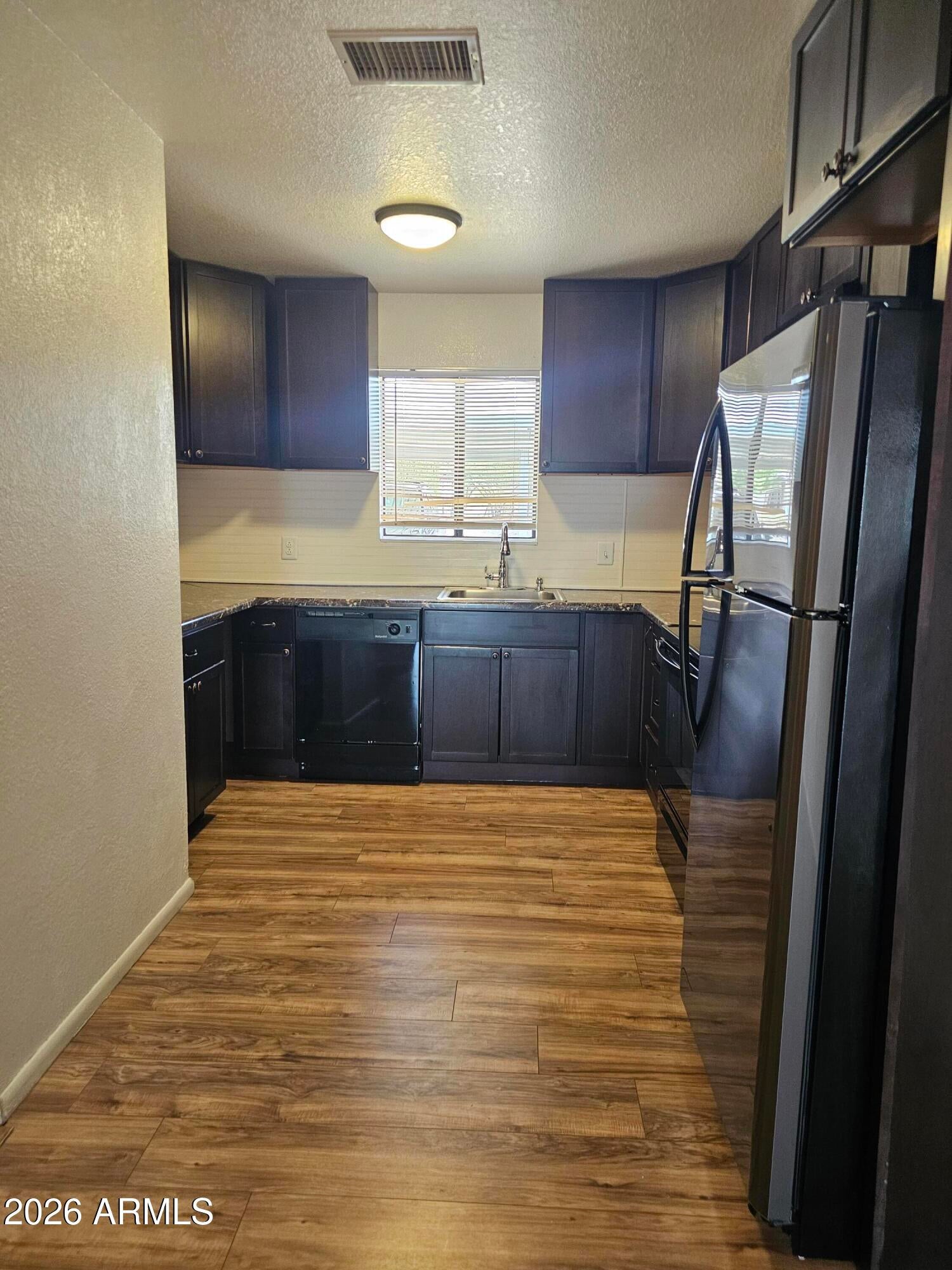 4103 calle barona -- b