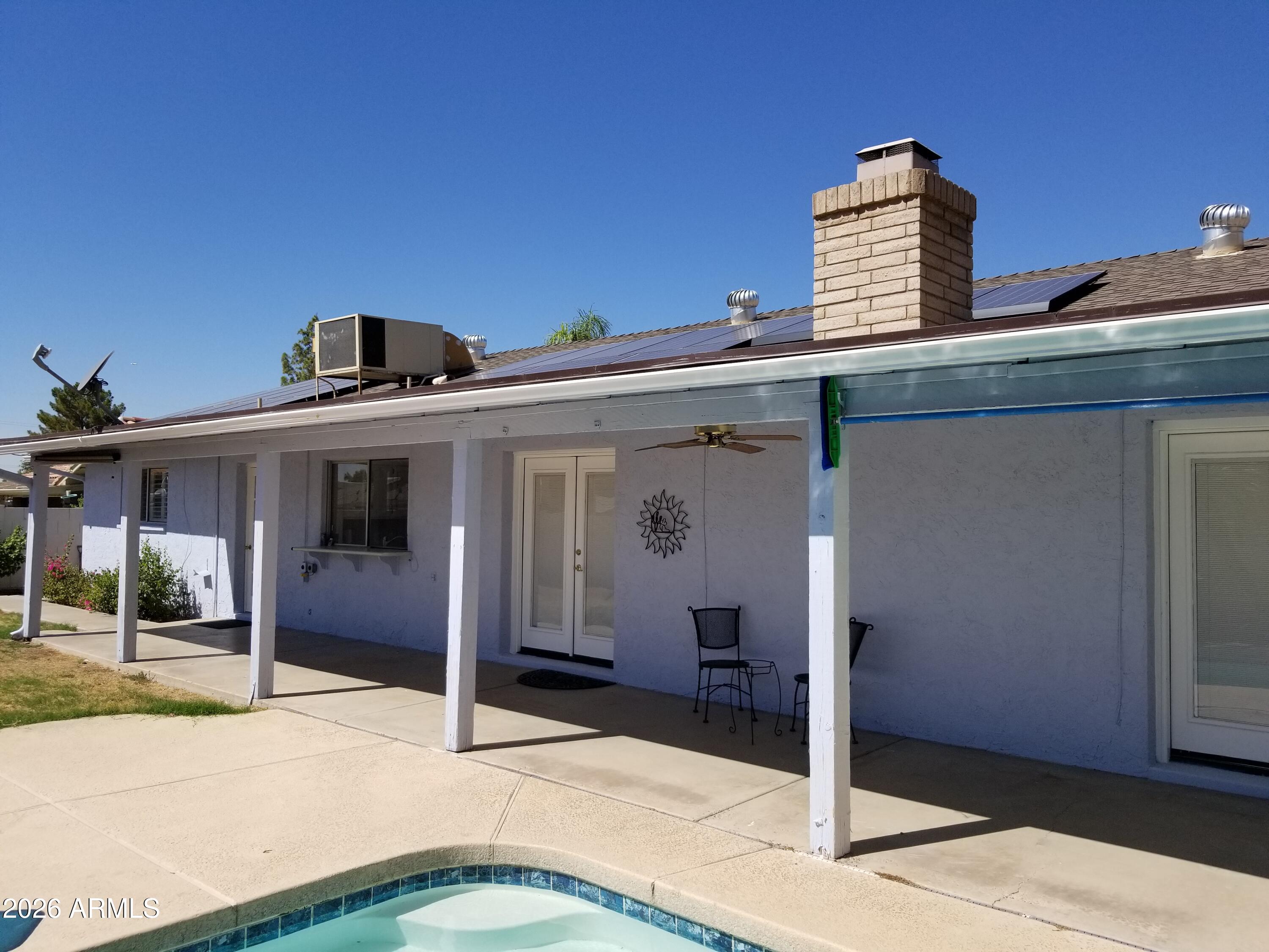 1525 E INDIGO Street
