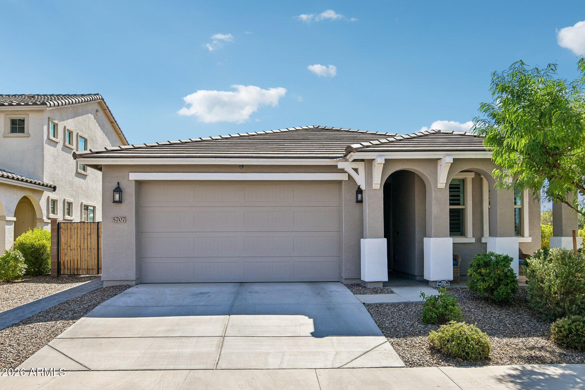 5707 S VENETO --