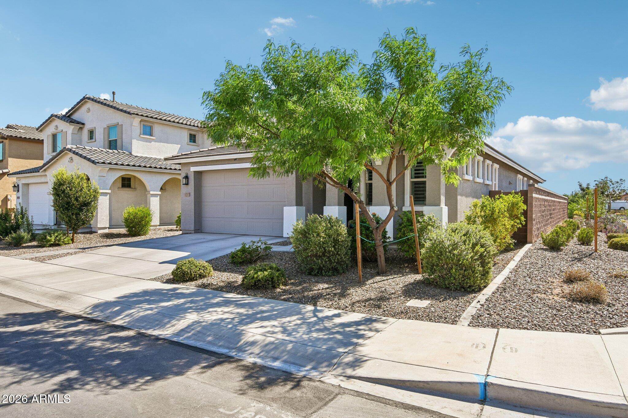 5707 S VENETO --