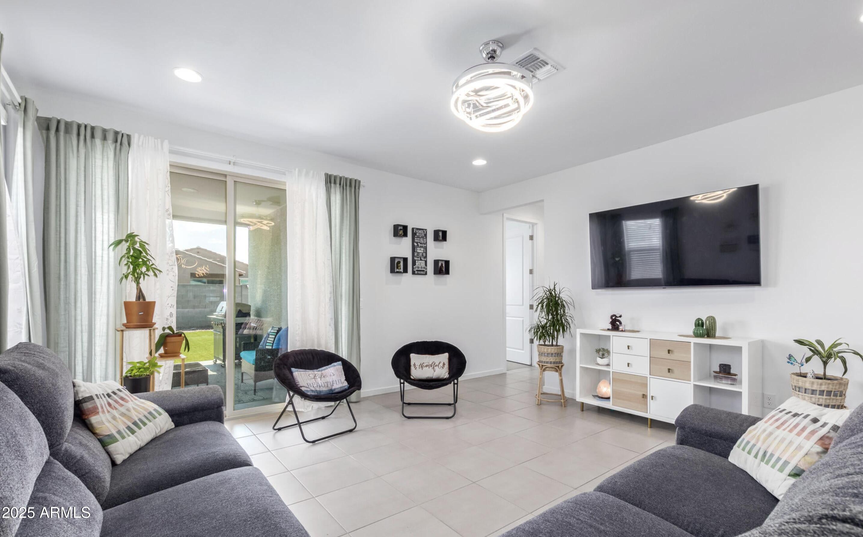 5613 W NOTCH HILL Road