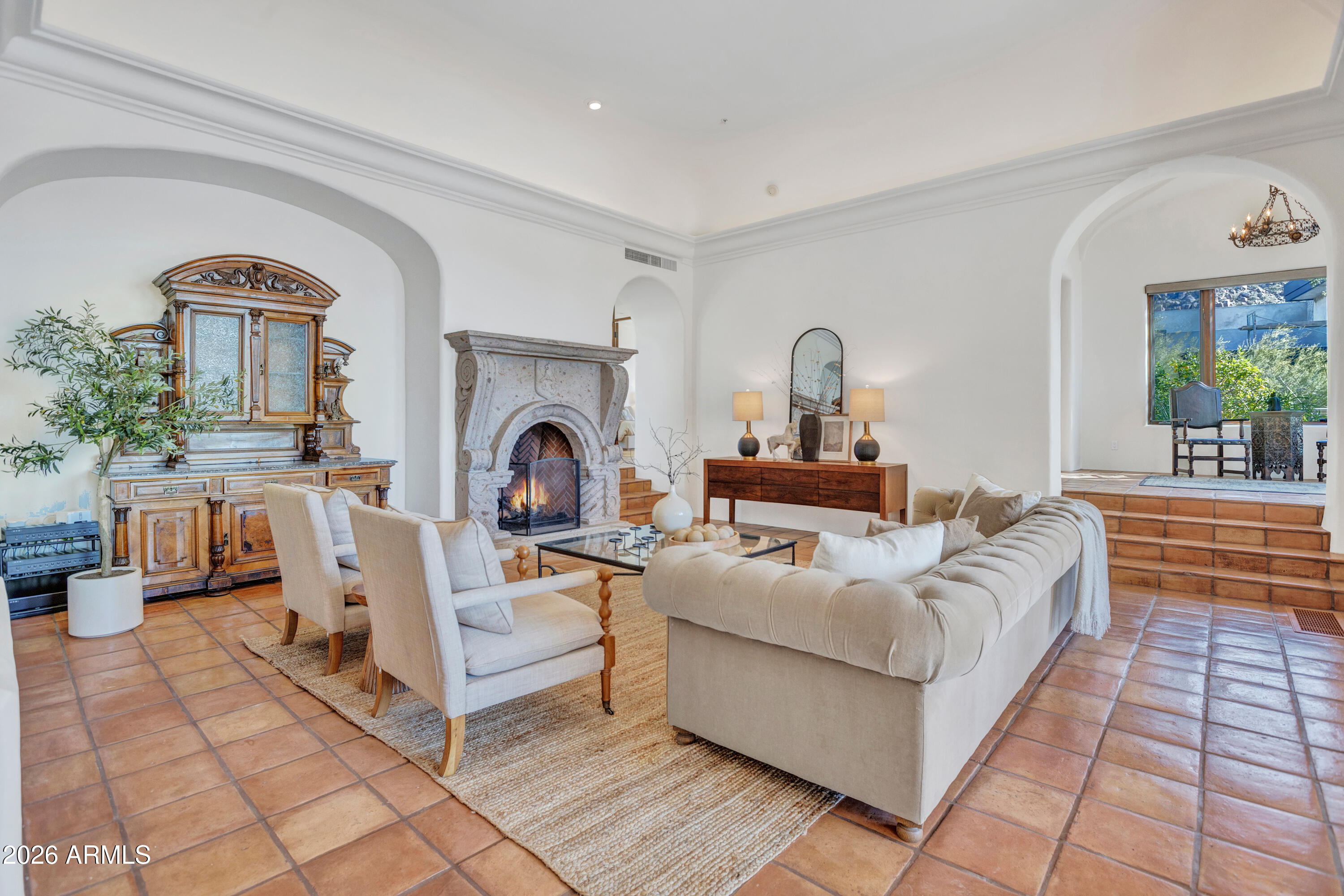 10040 E HAPPY VALLEY Road 483