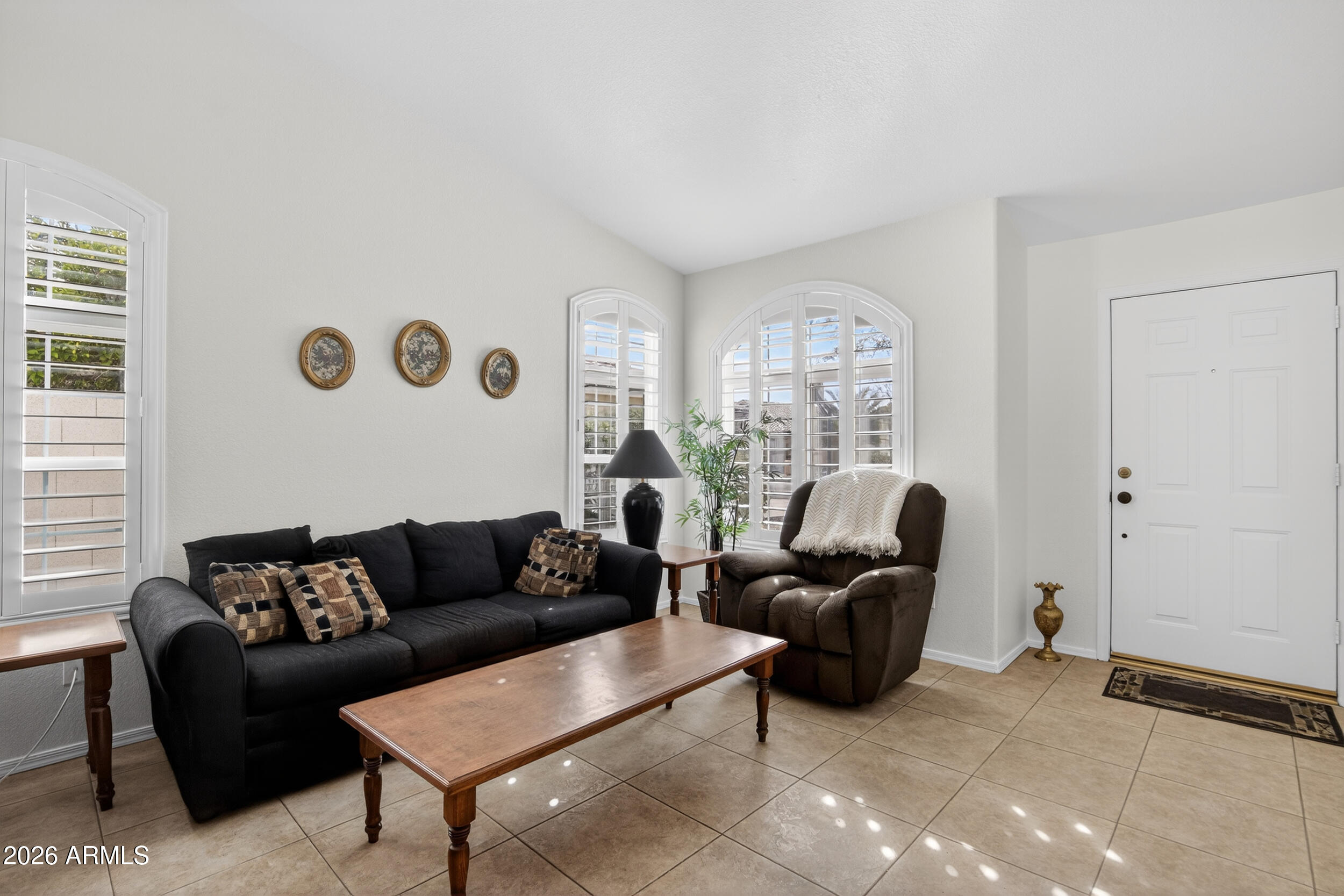 6942 W VIA DEL SOL Drive