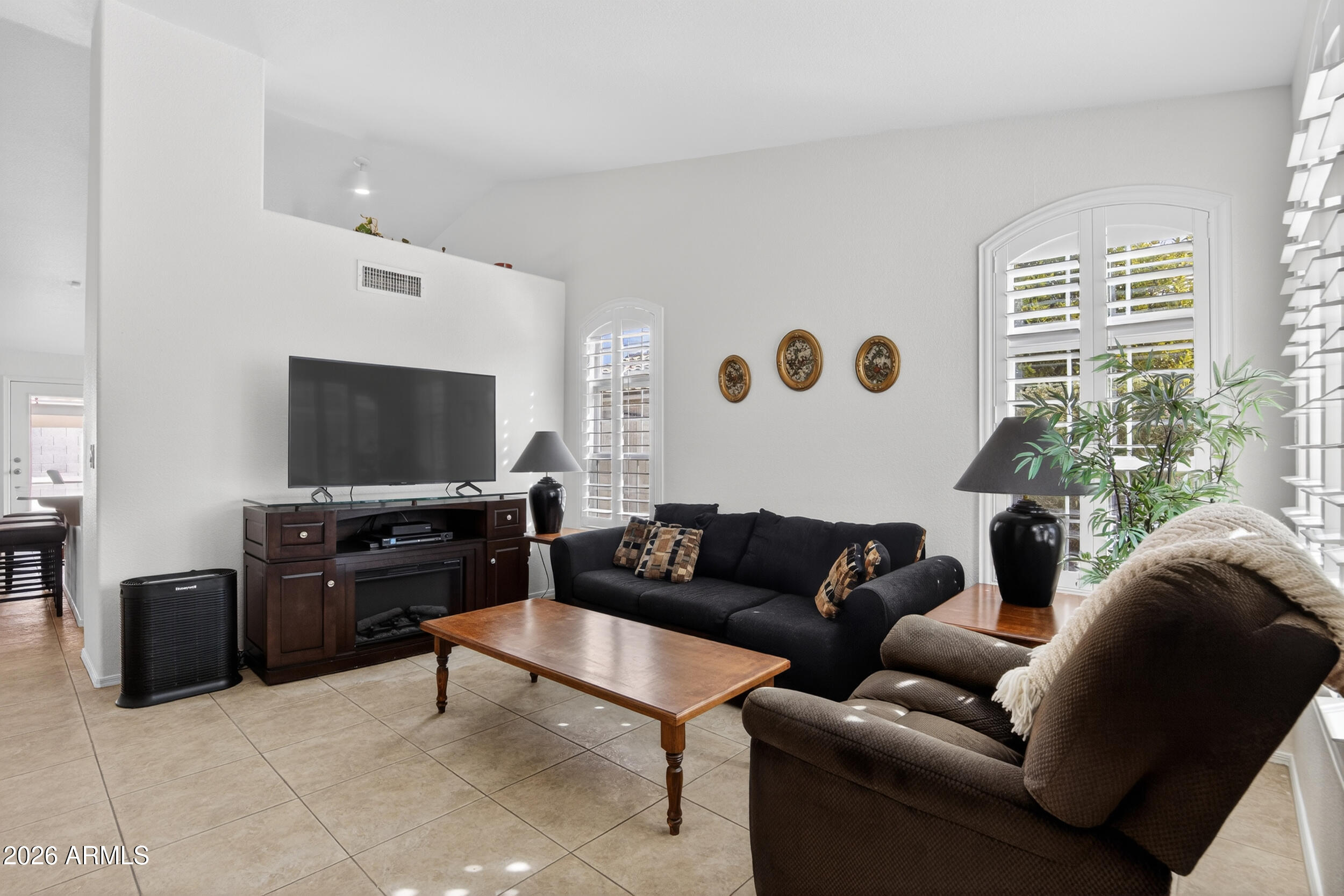 6942 W VIA DEL SOL Drive