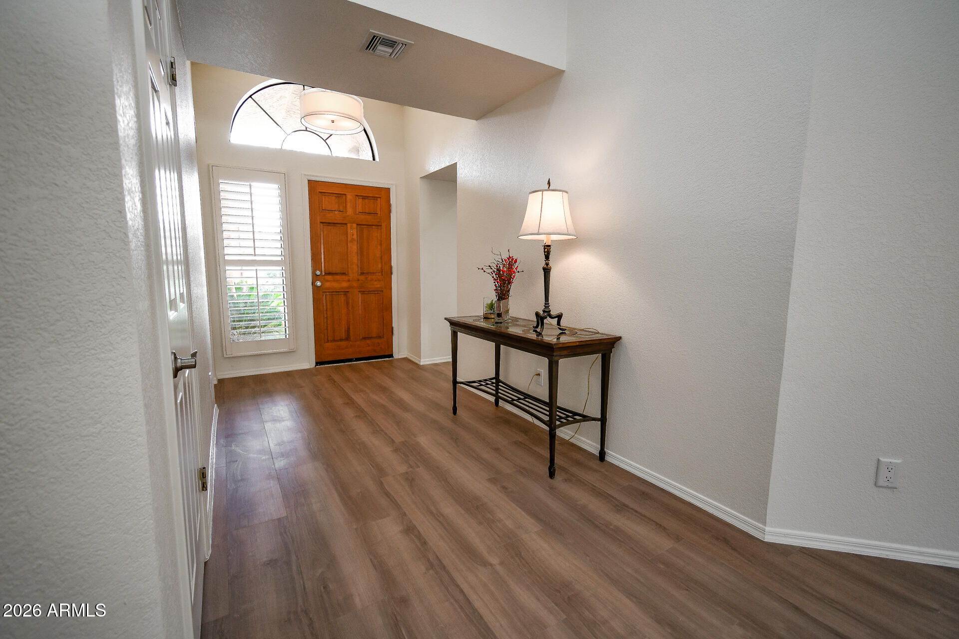 5518 E PARADISE Drive