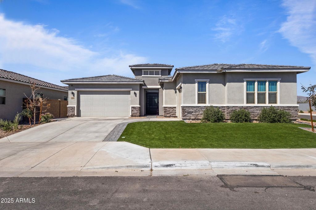 Photo of 5080 N 182nd Lane, Litchfield Park, AZ 85340 (MLS # 6924727)