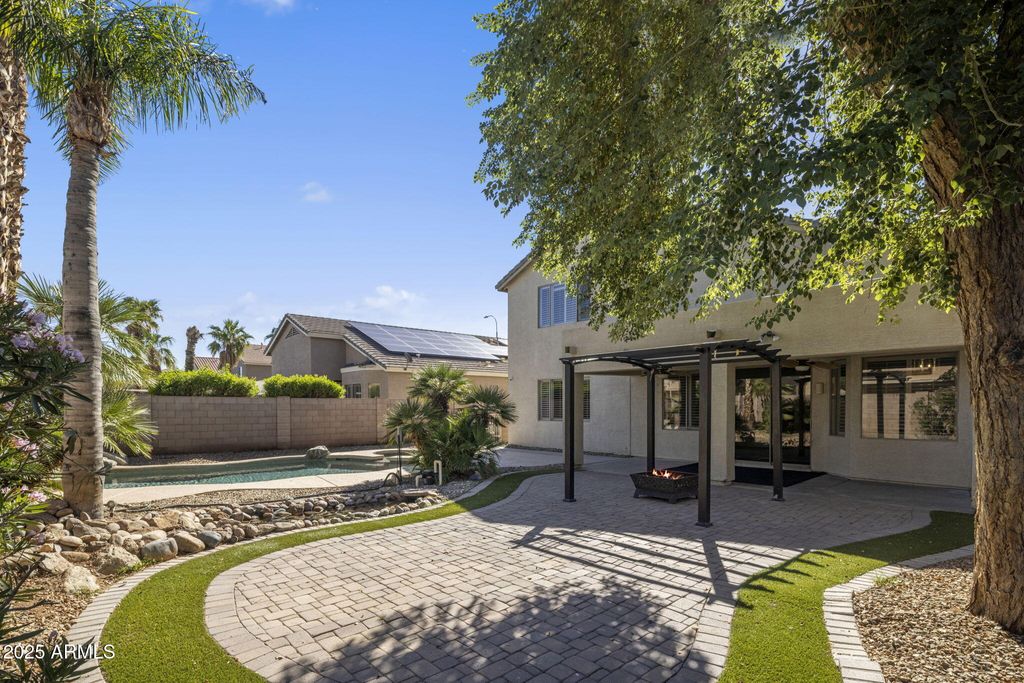 Photo of 2900 E Riviera Place, Chandler, AZ 85249 (MLS # 6937362)