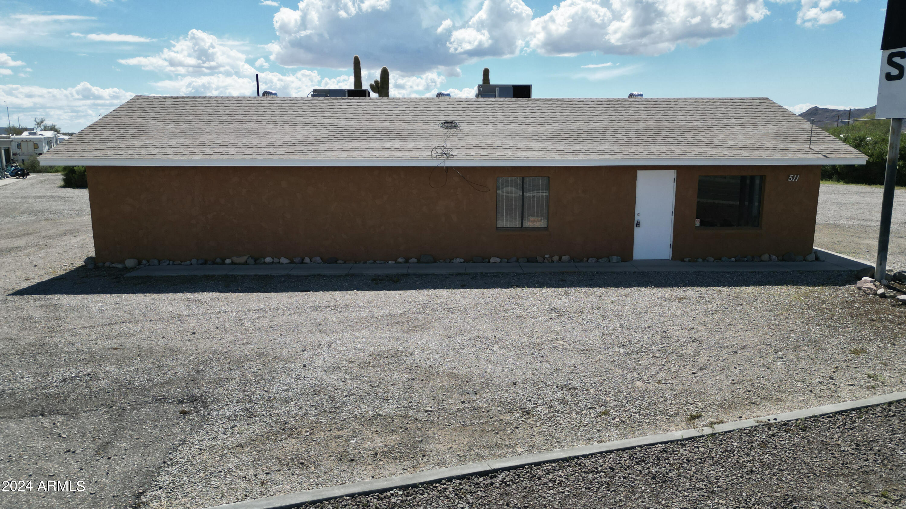 511 E MAIN Street