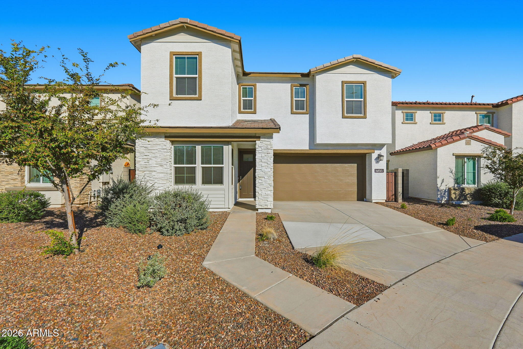 6537 N 15TH Drive