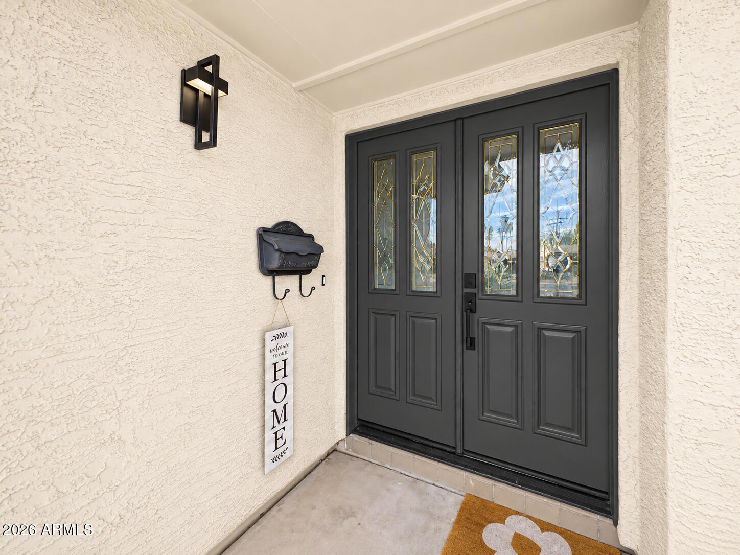 922 E LOYOLA Drive