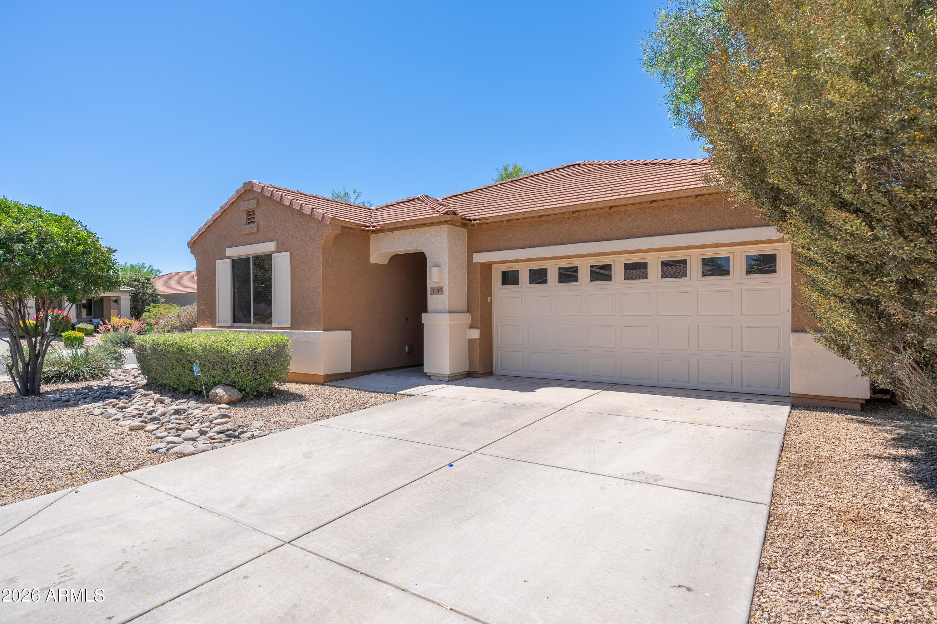 4317 E FOLGERS Road