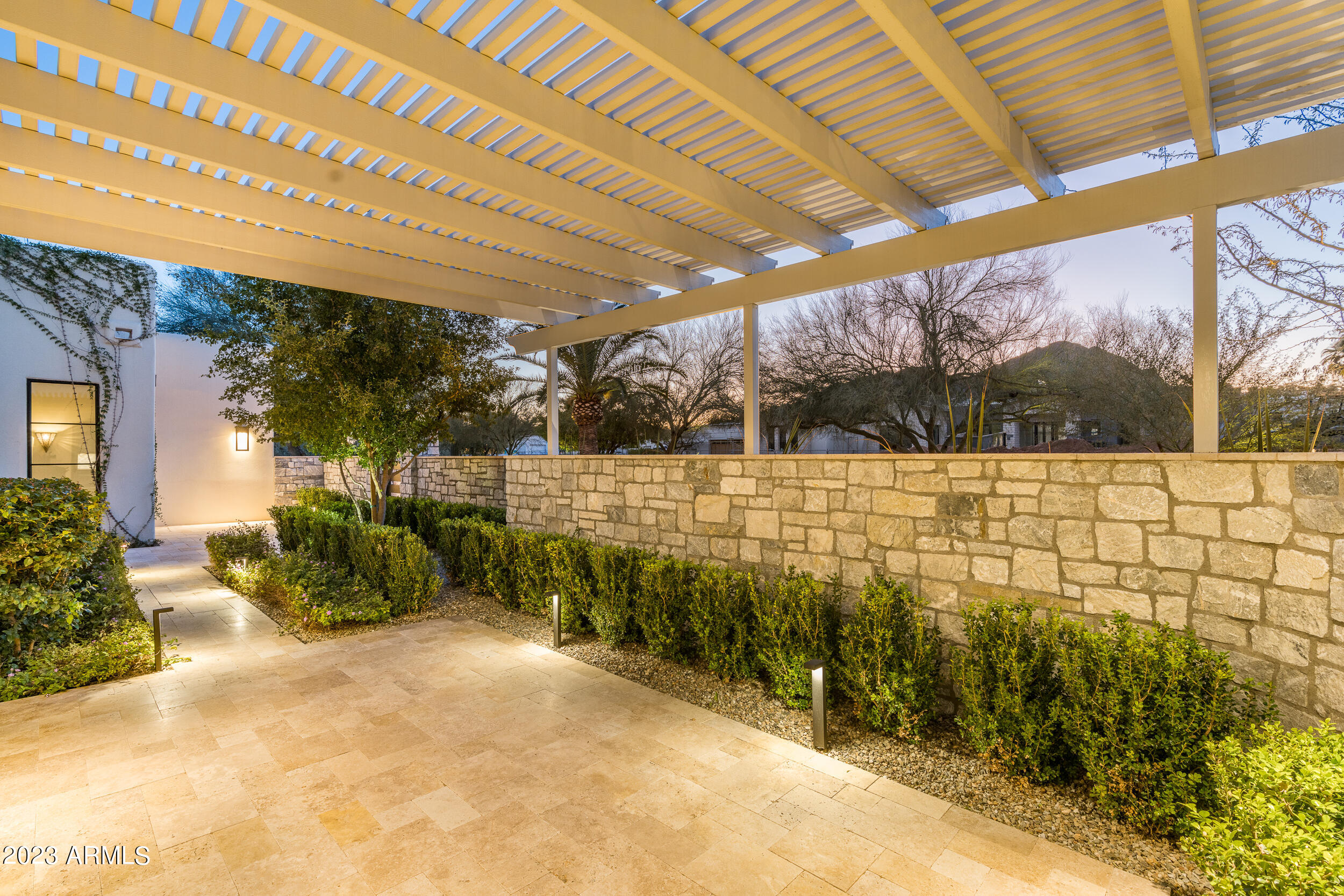 STONEVIEW - Residential