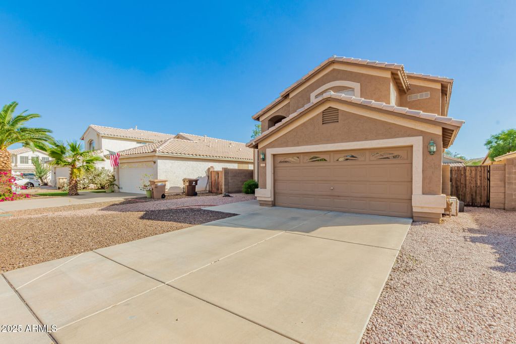 Photo of 8215 W Voltaire Avenue, Peoria, AZ 85381 (MLS # 6934213)