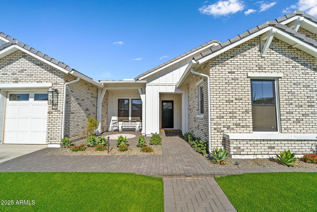 Photo of 20546 E Indiana Avenue, Queen Creek, AZ 85142 (MLS # 6949422)