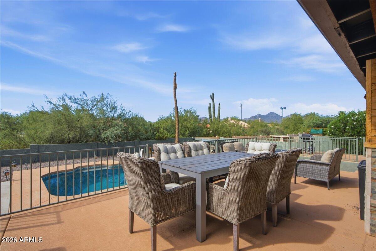 15240 N DEL RAY Drive