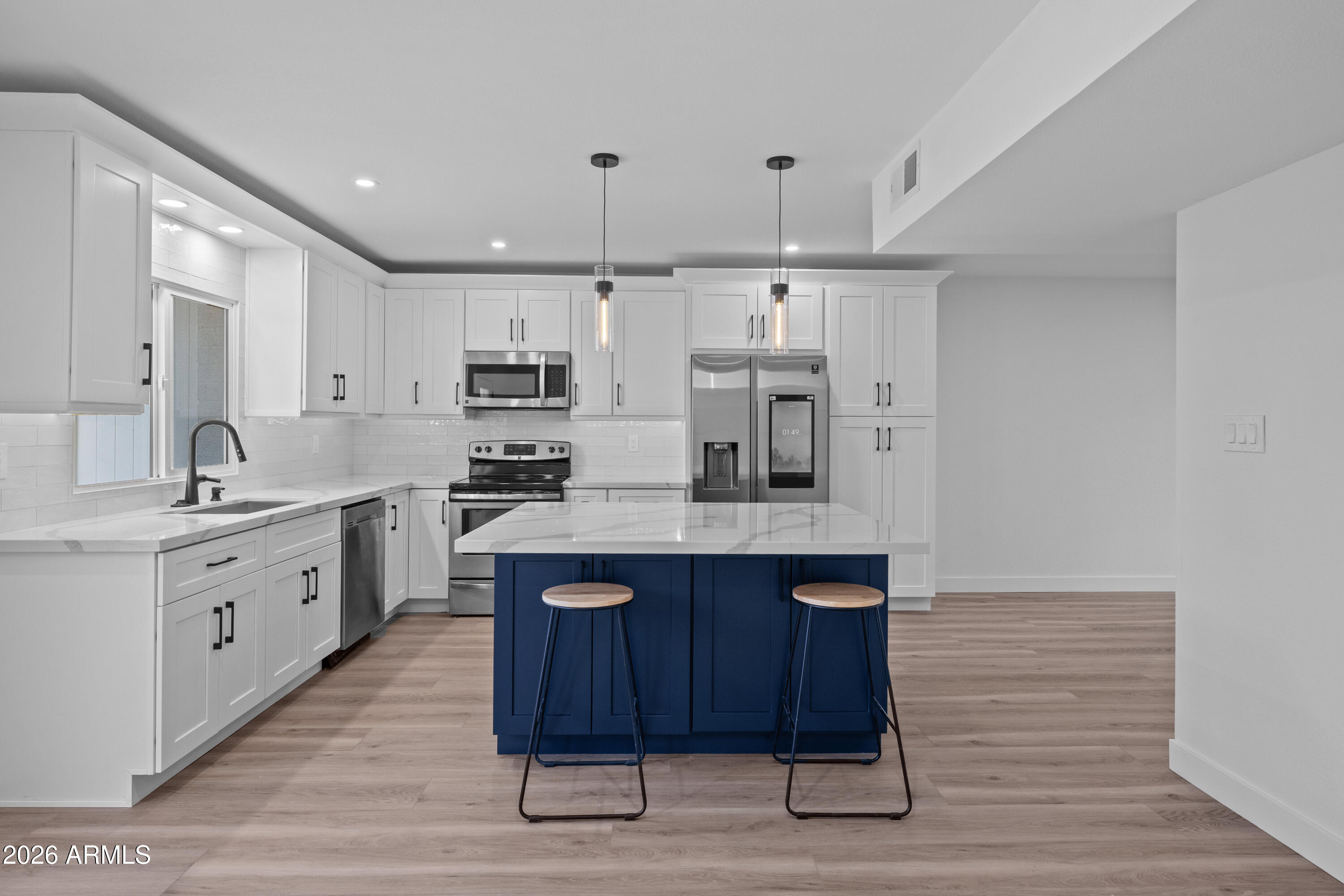 8214 E MCDONALD Drive