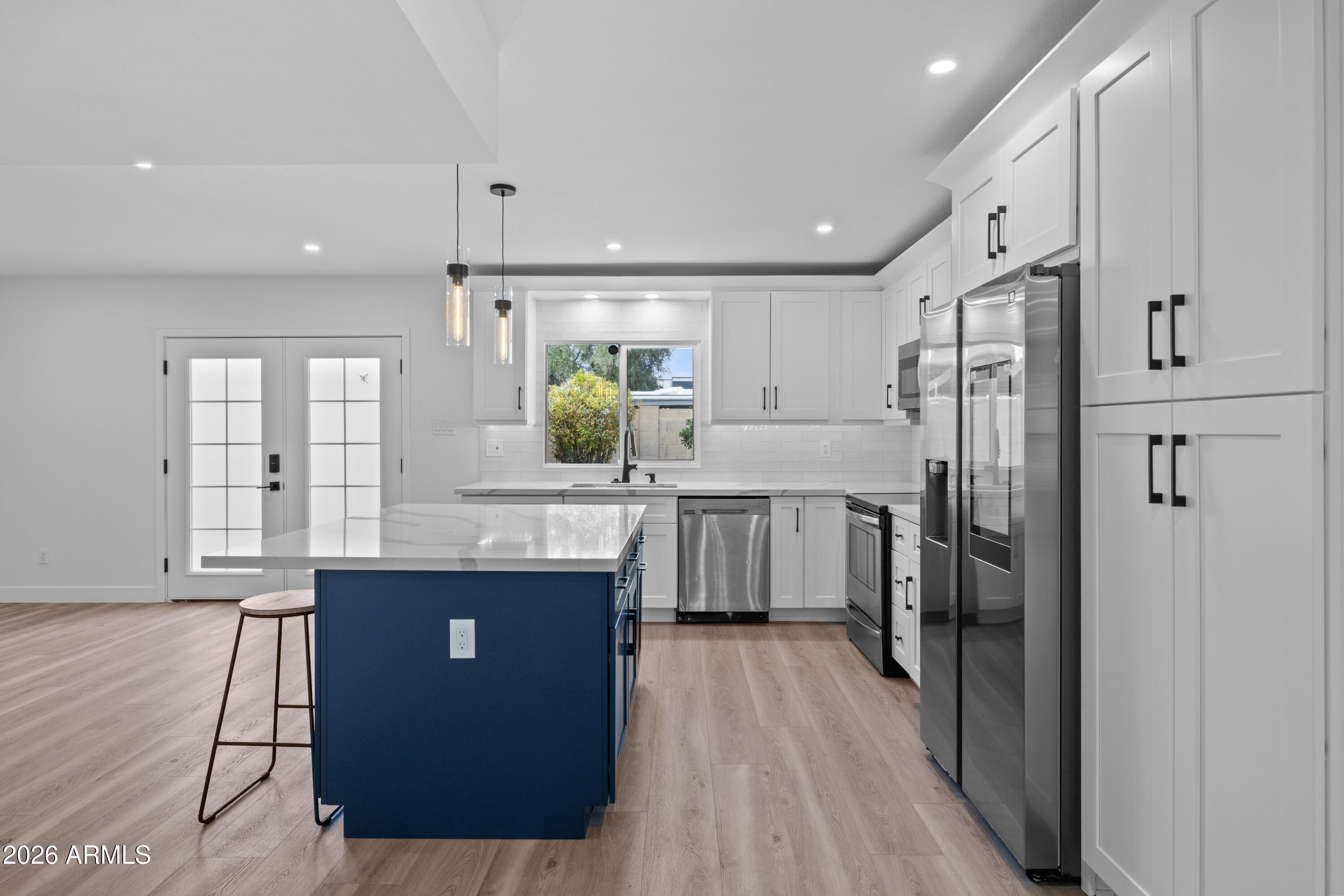 8214 E MCDONALD Drive