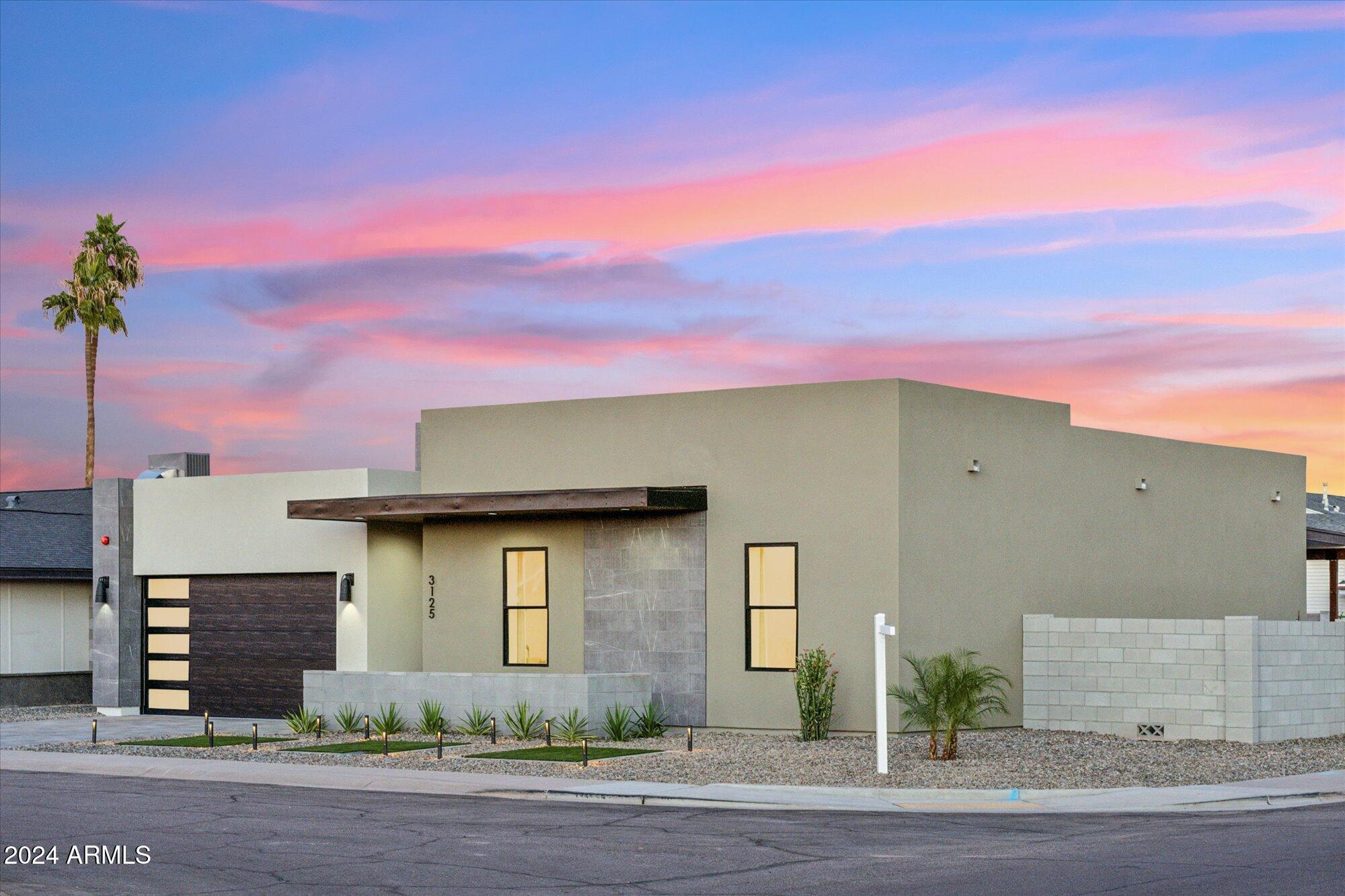 3125 N 86TH Place