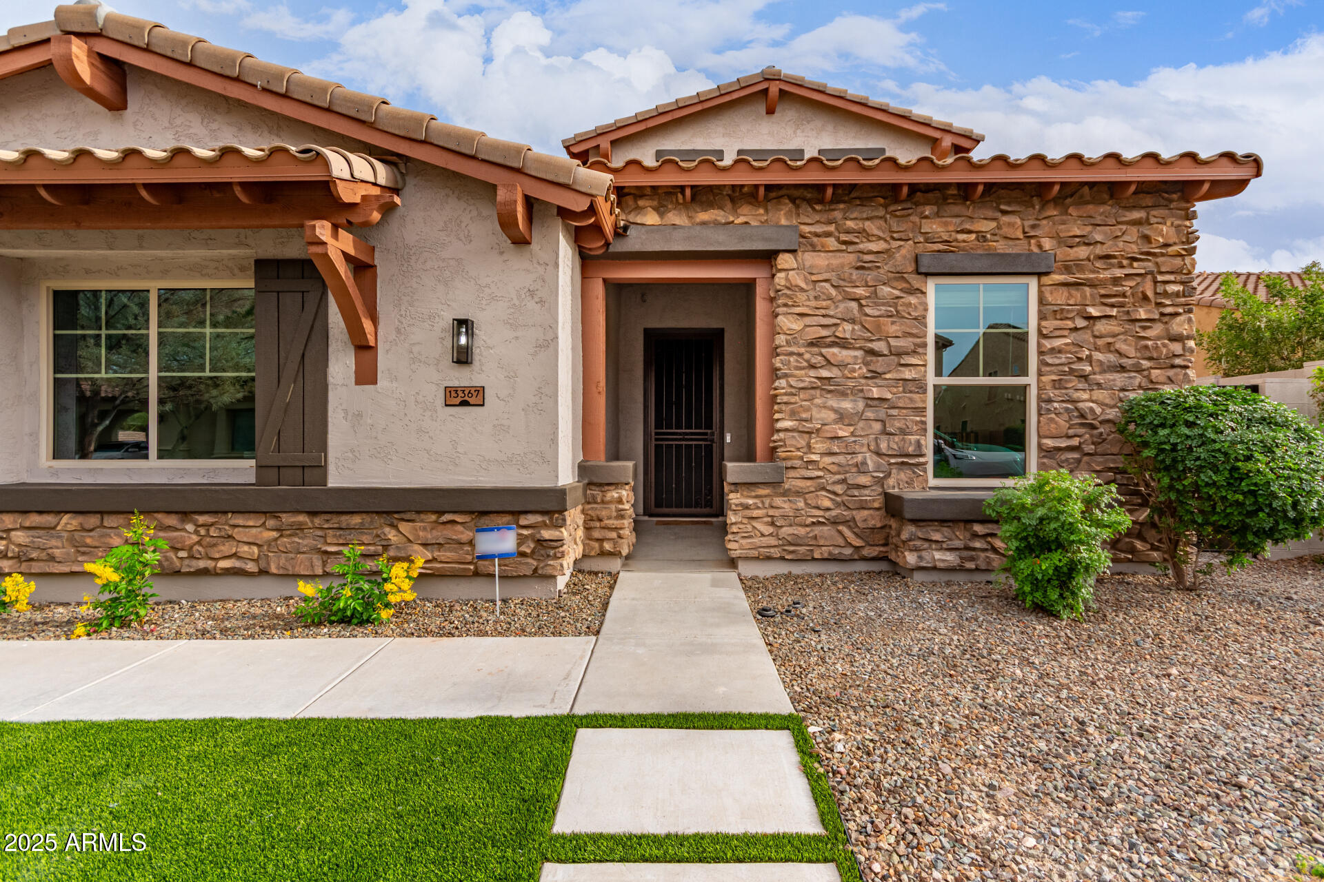 13367 W JESSE RED Drive