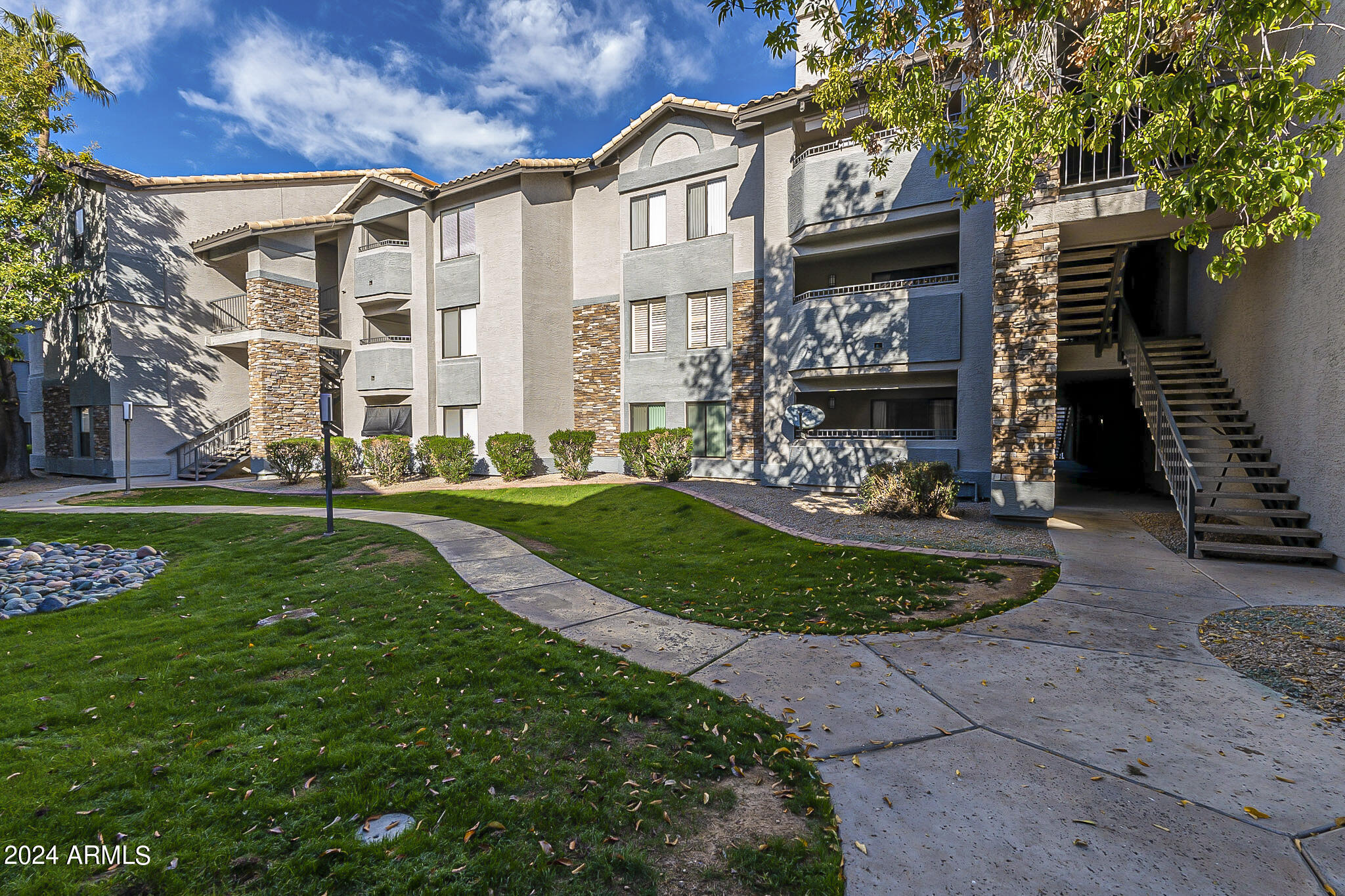 2025 E CAMPBELL Avenue 265