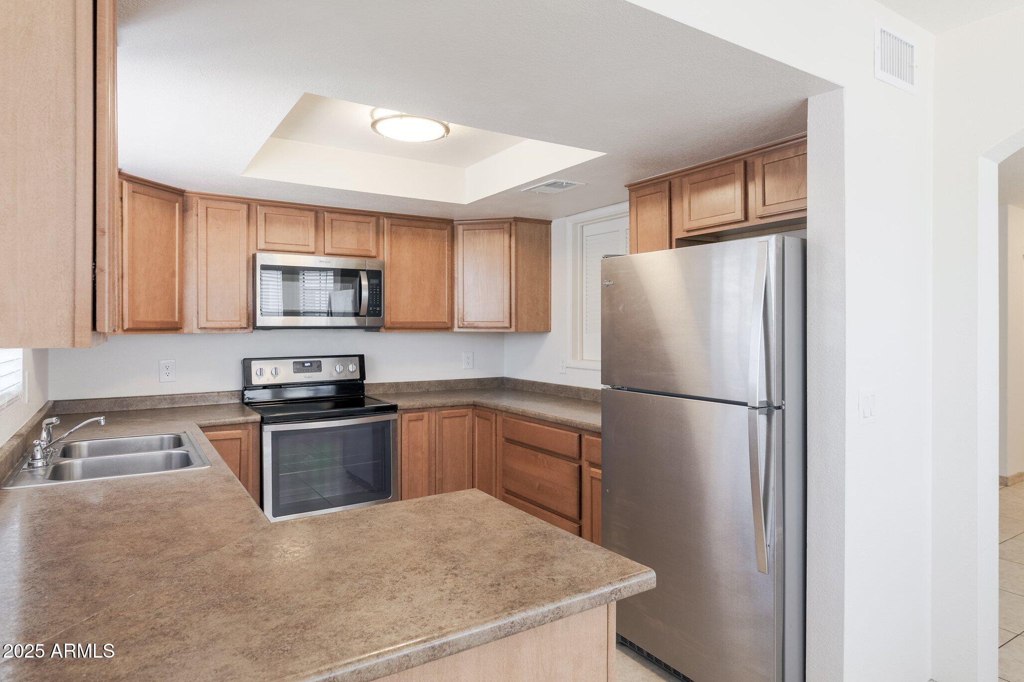 925 S LONGMORE -- 201