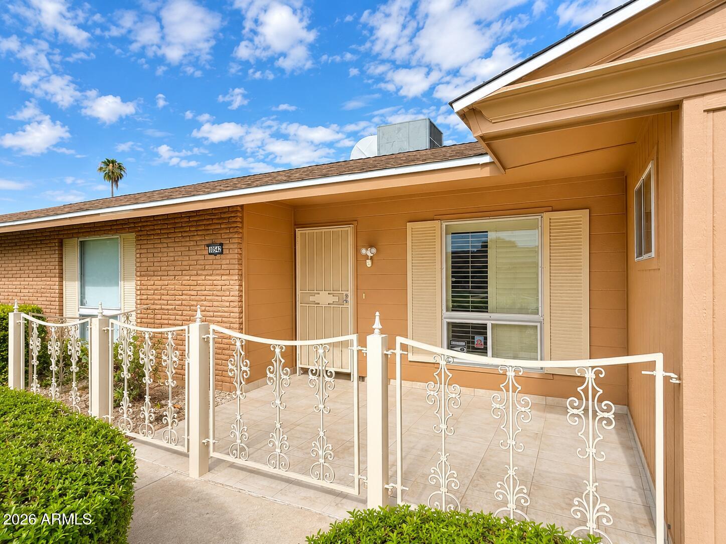 10542 W TROPICANA Circle