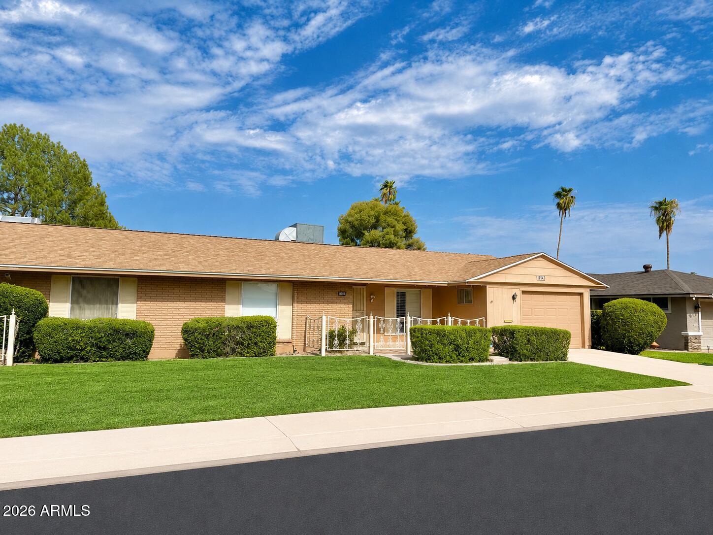 10542 W TROPICANA Circle