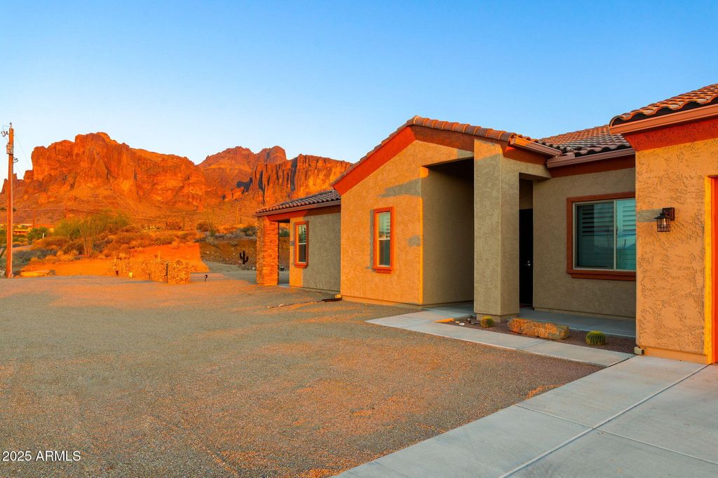 Photo of 5063 E Reavis Street, Apache Junction, AZ 85119 (MLS # 6920058)