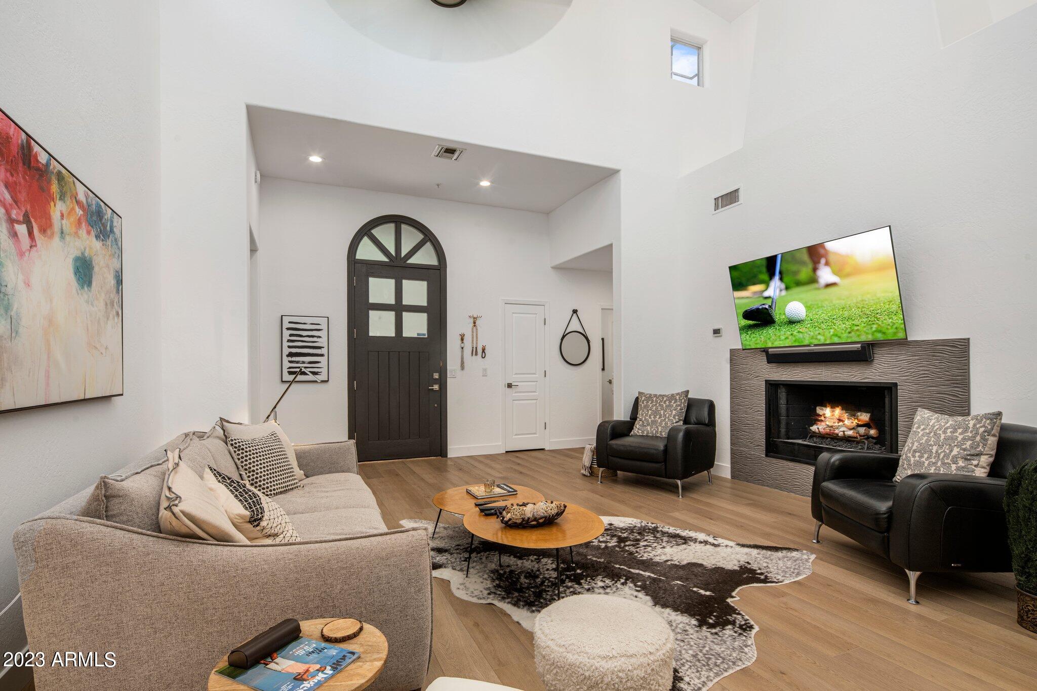 20802 N GRAYHAWK Drive 1096