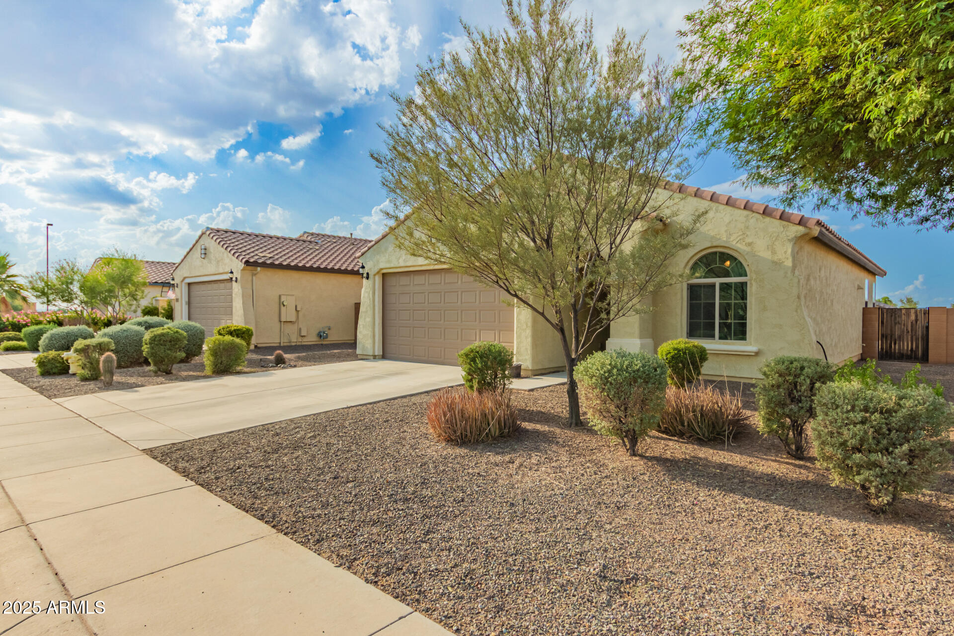 26126 W PIUTE Avenue