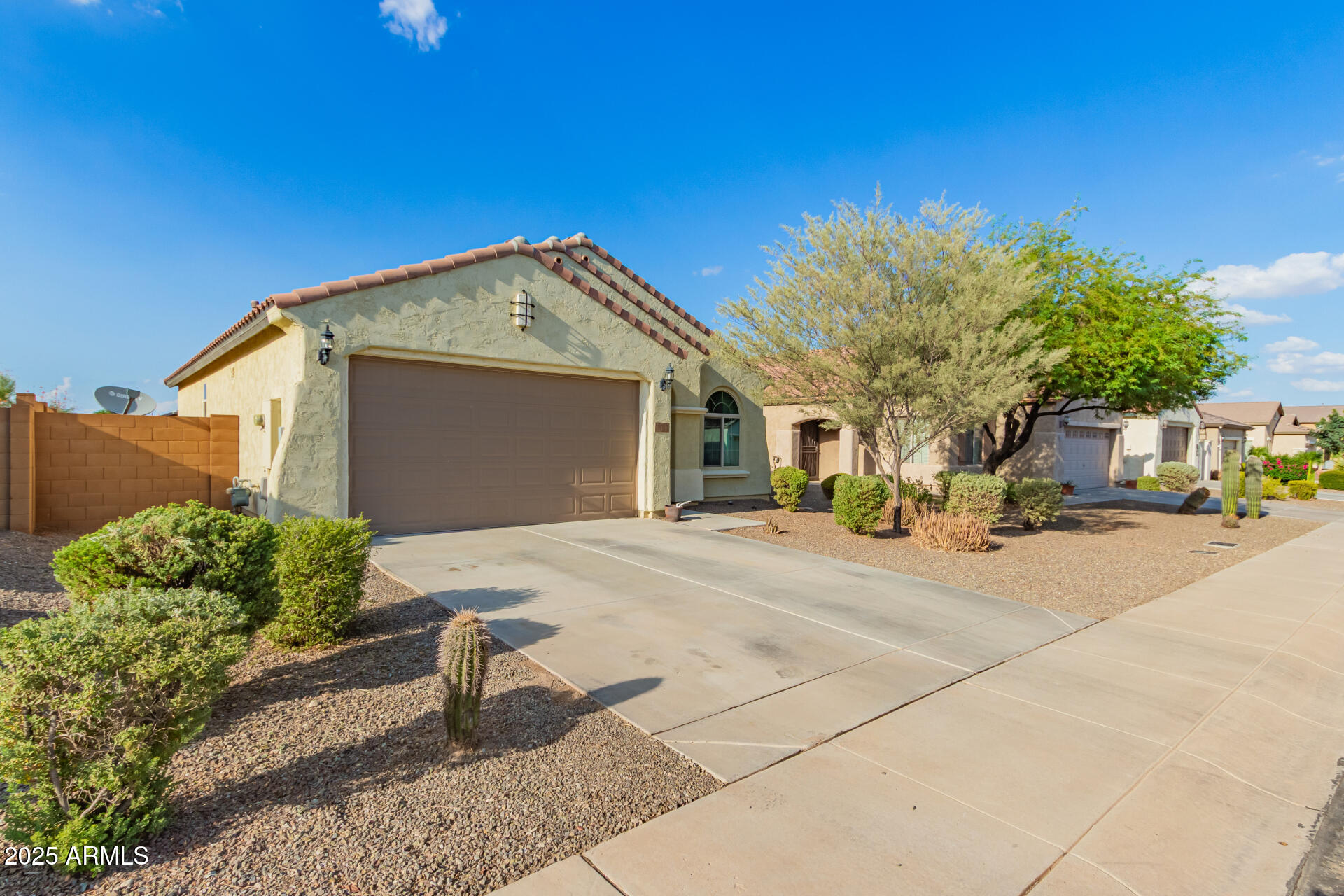 26126 W PIUTE Avenue