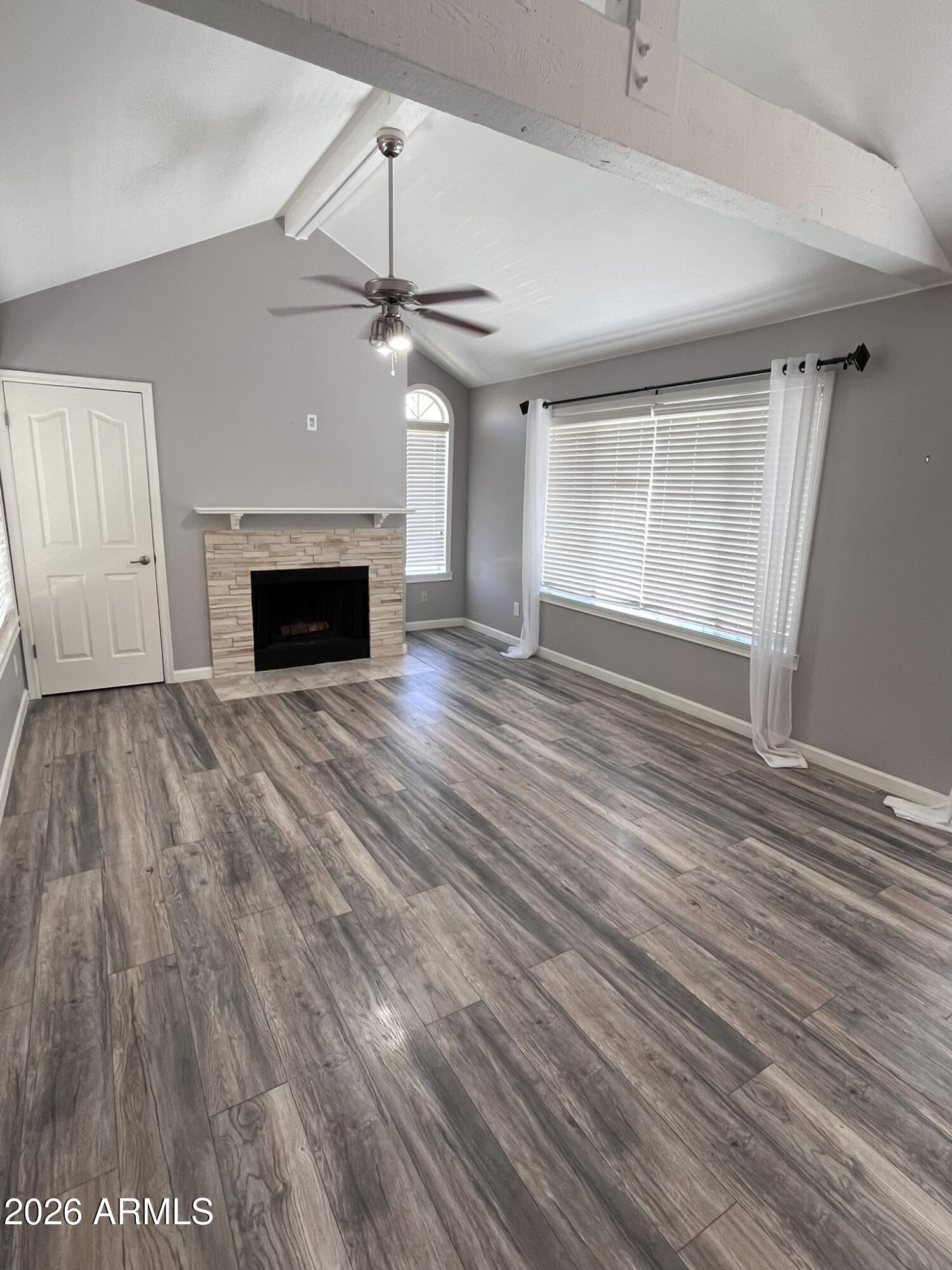 10115 E Mountain View Road Unit 2093