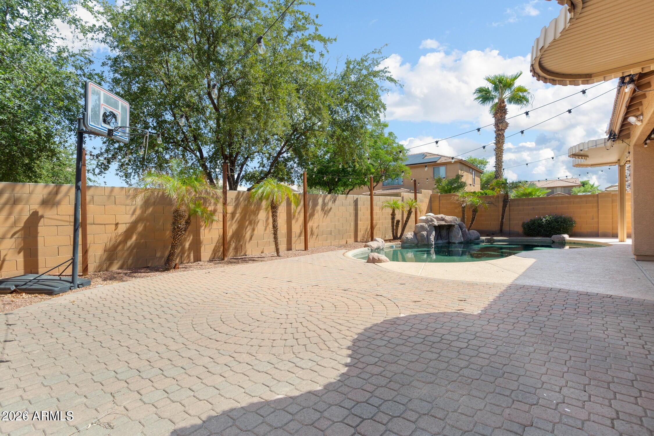 13636 W MAUNA LOA Lane