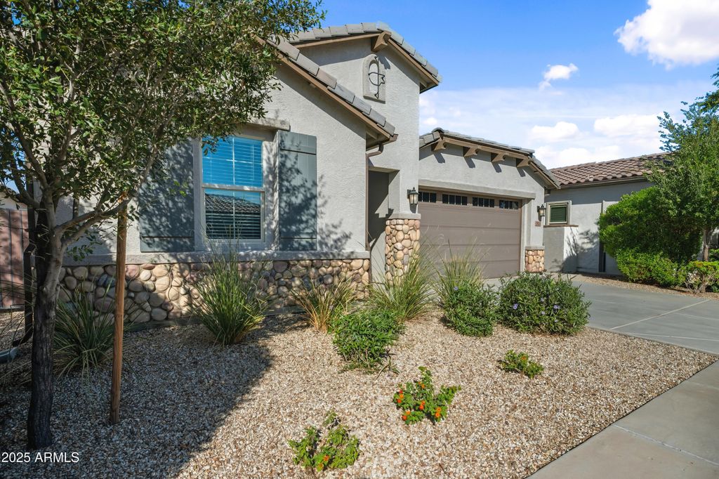 Photo of 5924 S Cobalt, Mesa, AZ 85212 (MLS # 6935390)