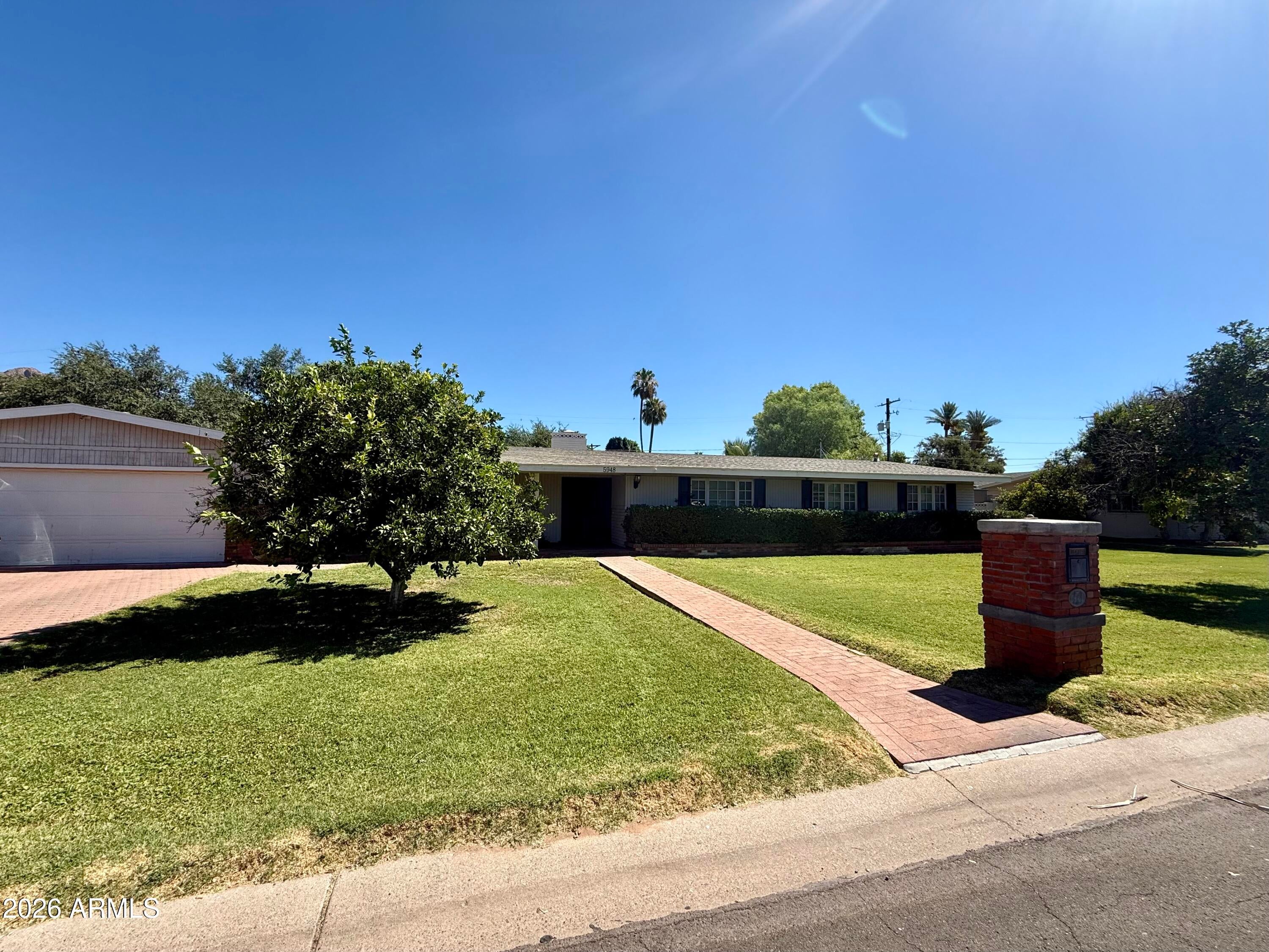 5948 E CALLE DEL PAISANO --