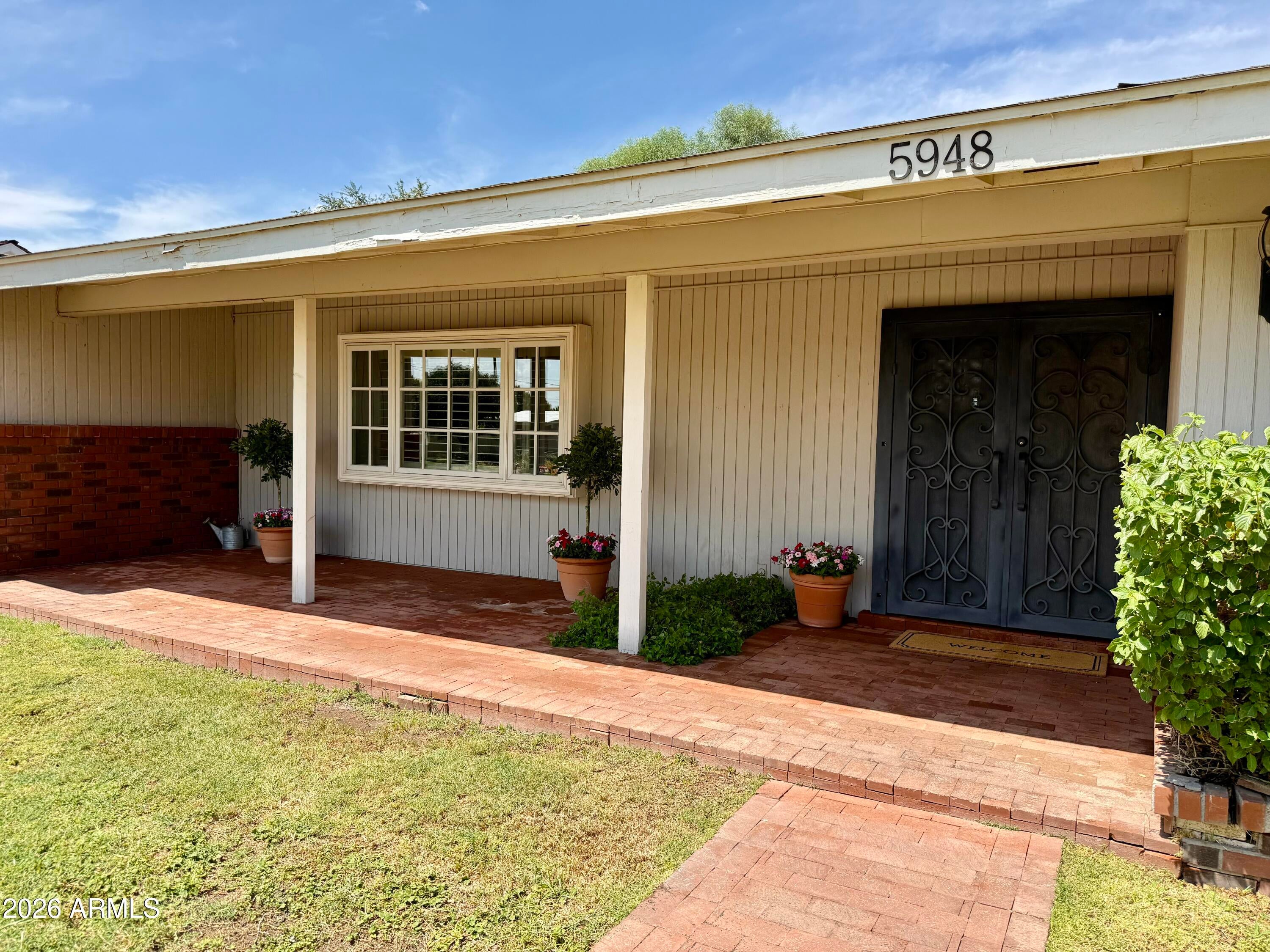 5948 E CALLE DEL PAISANO --