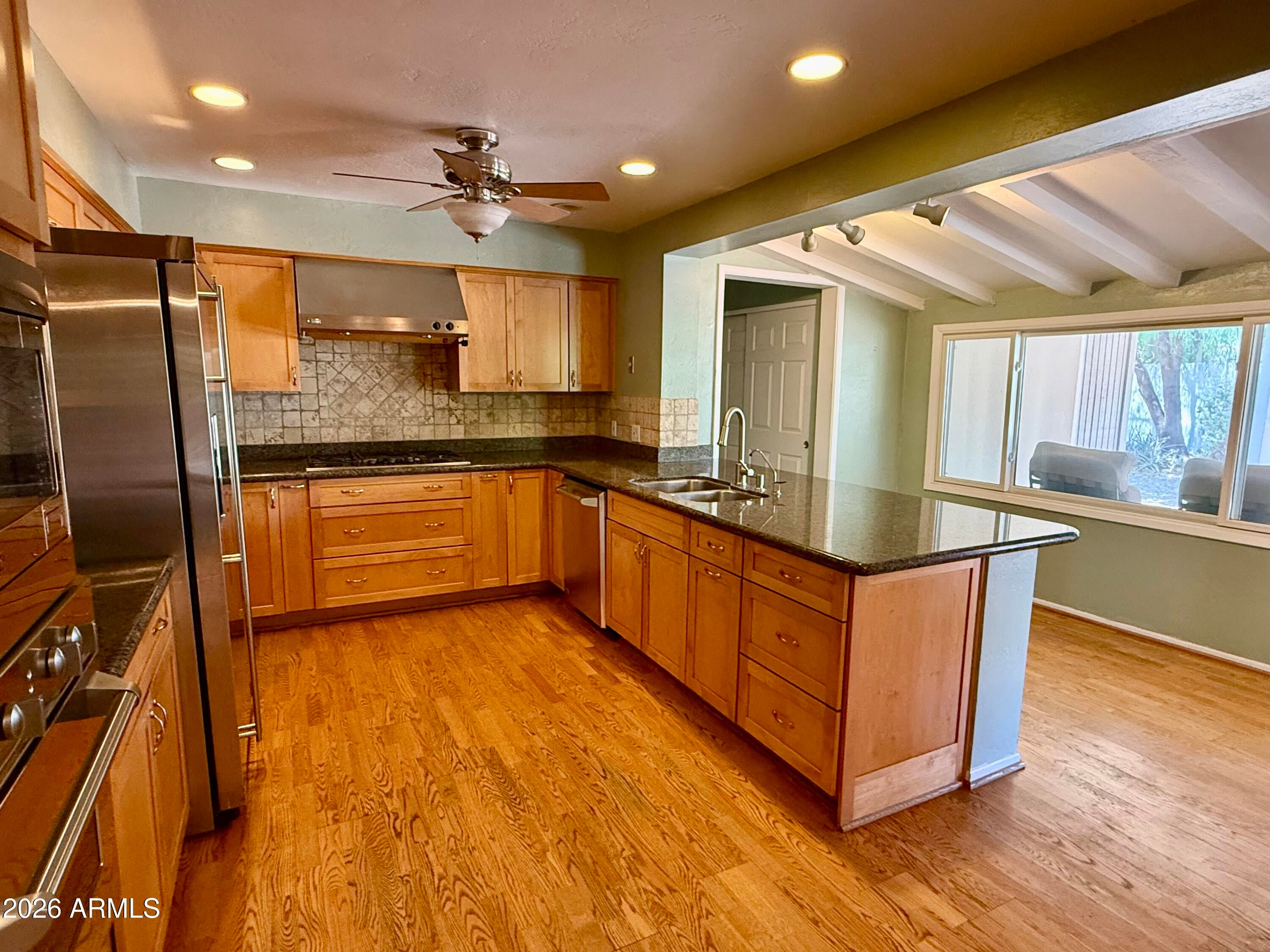 5948 E CALLE DEL PAISANO --