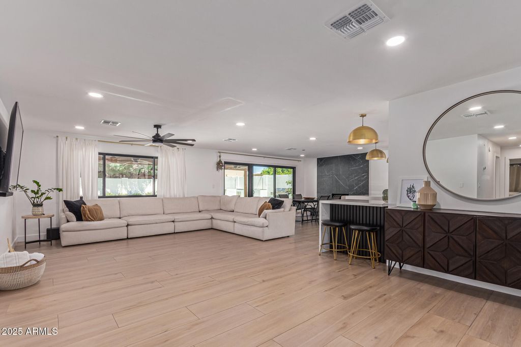 Photo of 230 W Pintura Circle, Litchfield Park, AZ 85340 (MLS # 6918977)