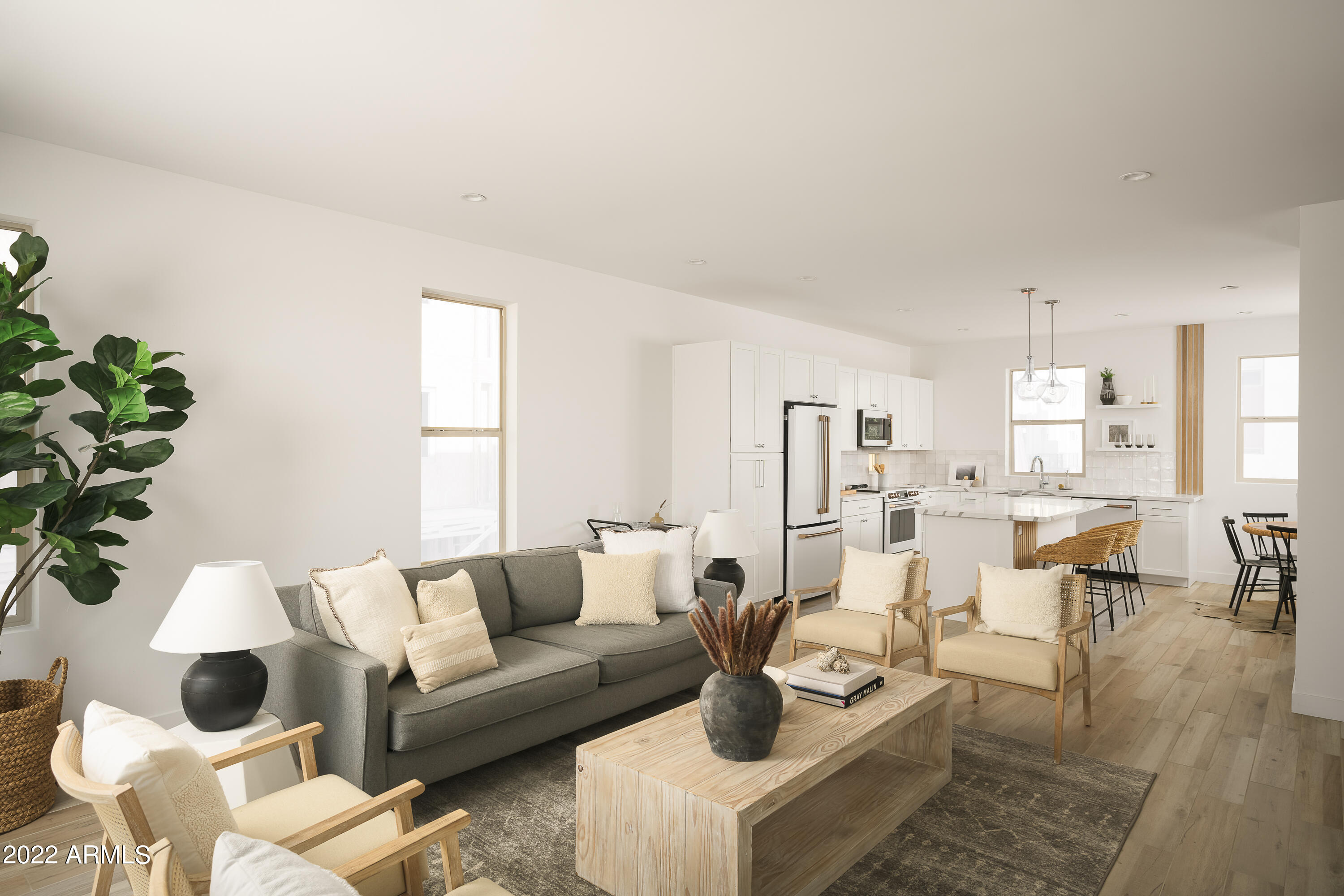 Photo 9 of 27 of 825 N 9TH Avenue 9 townhome