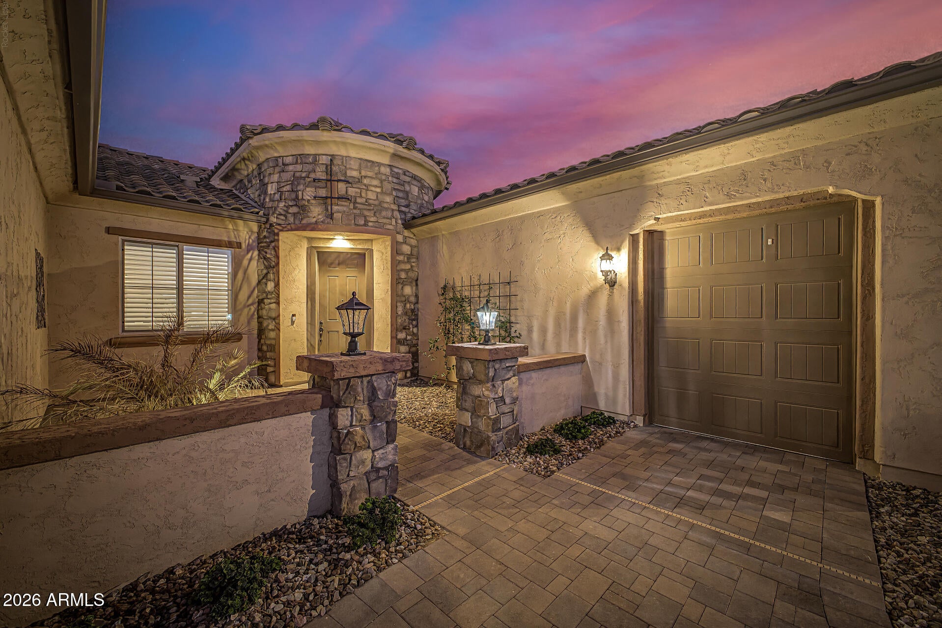 4519 N PRESIDENTIAL Drive