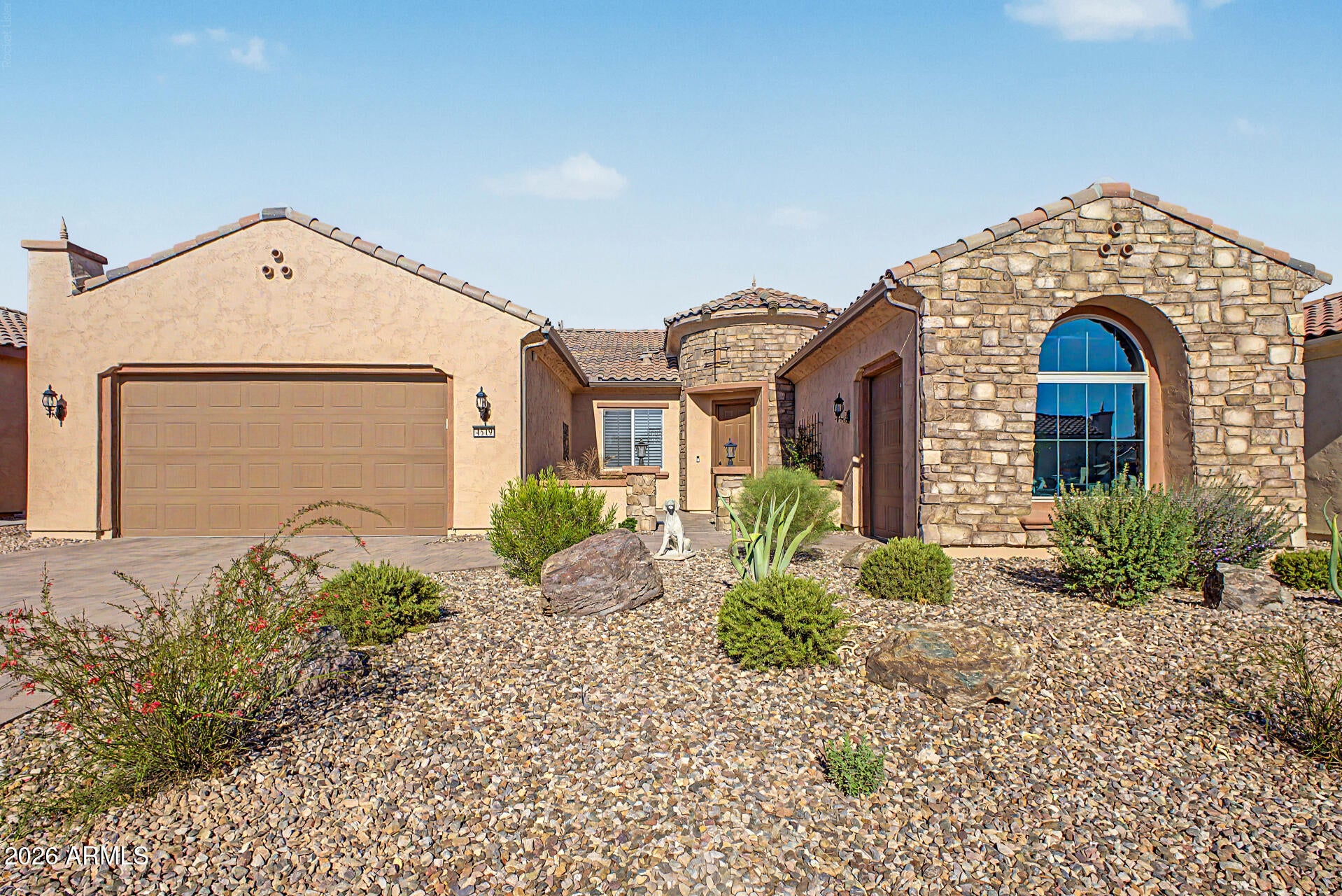 4519 N PRESIDENTIAL Drive