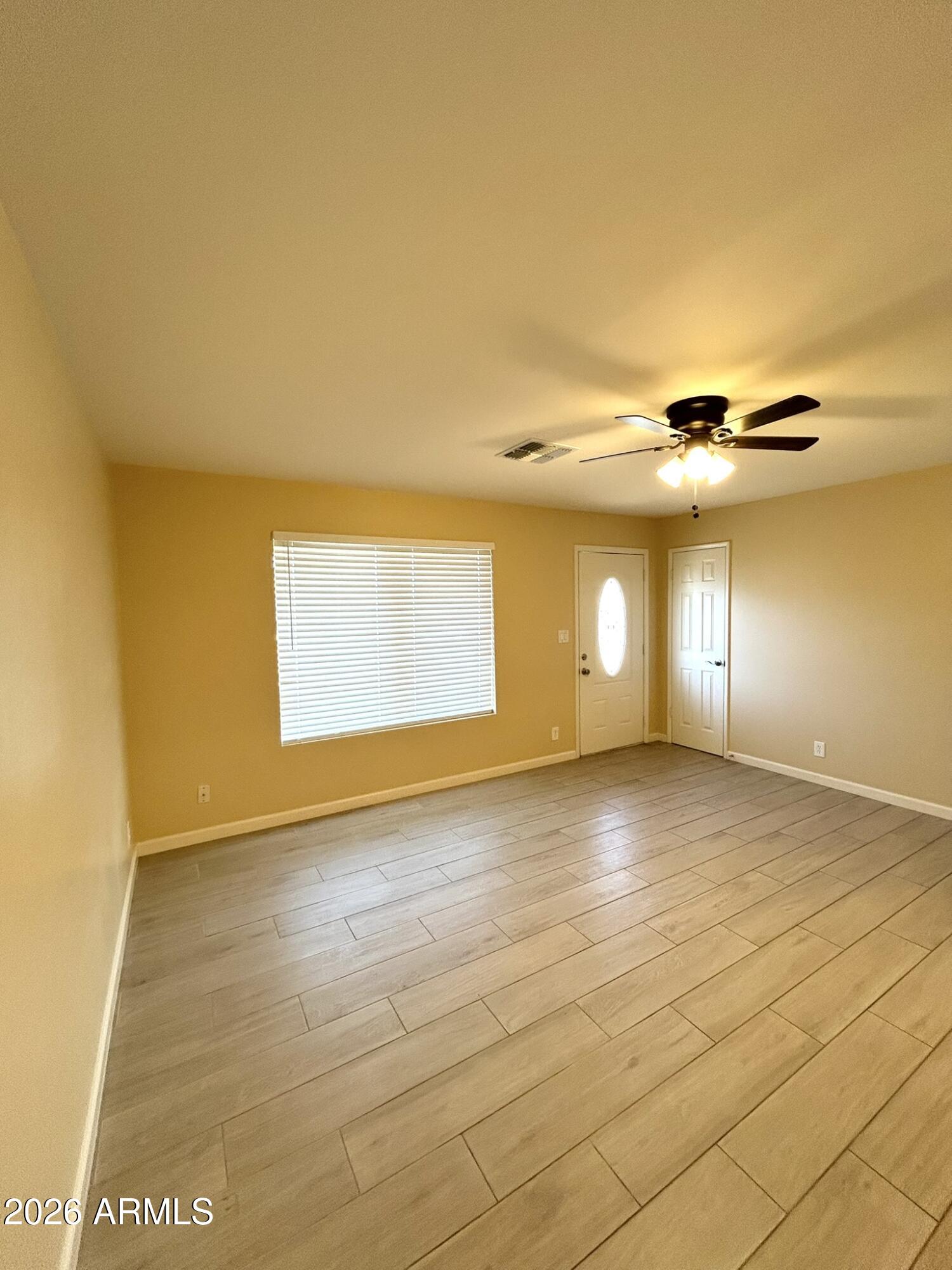 1533 W 7TH Street