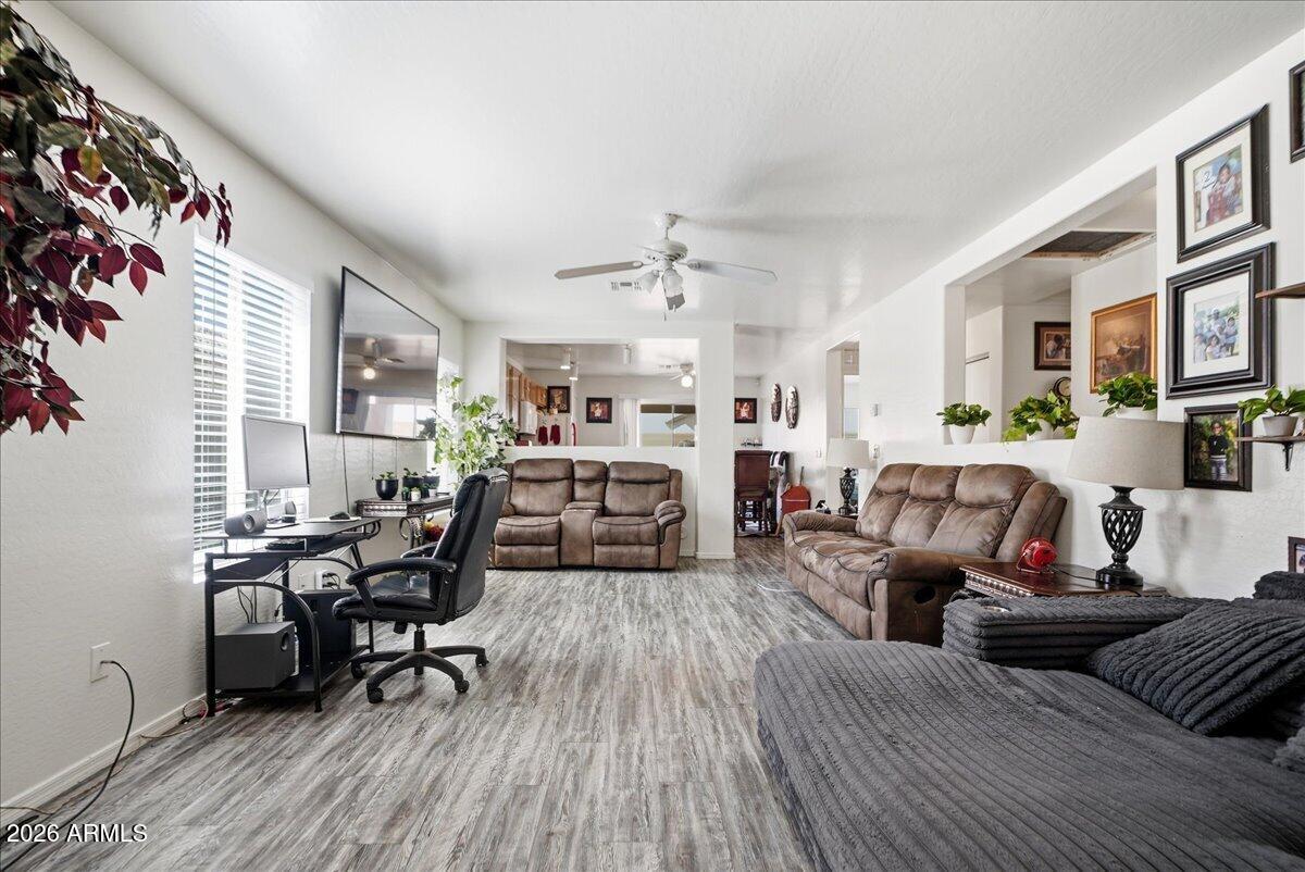6042 W ENCINAS Lane