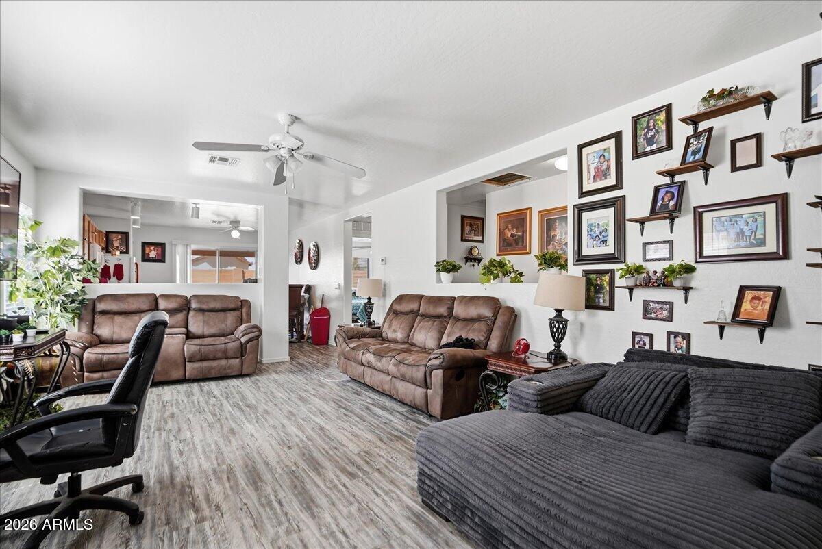 6042 W ENCINAS Lane