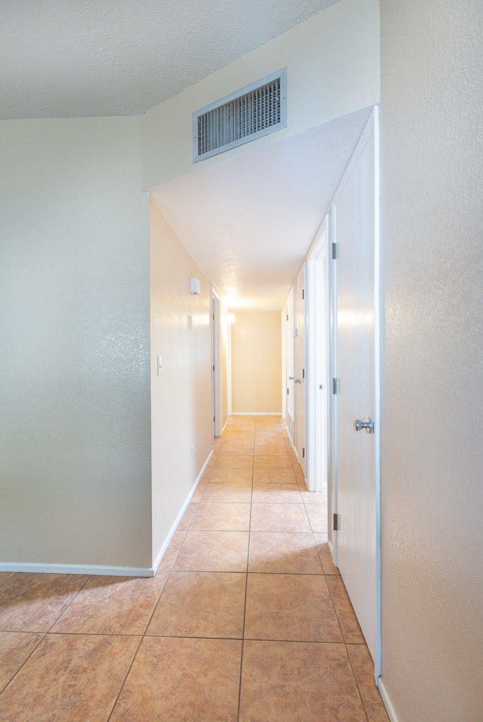 MONTEBELLO - Residential