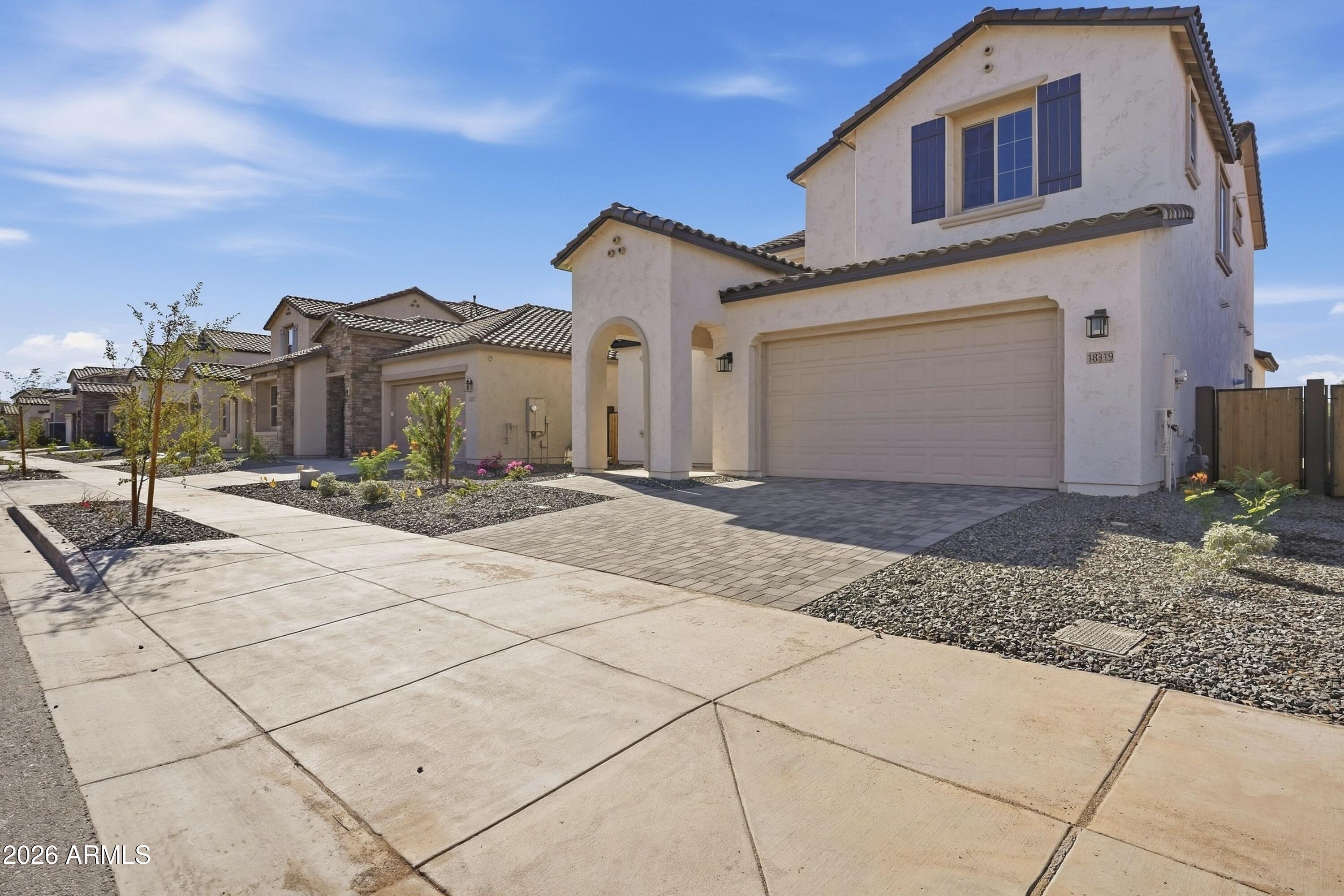 18319 E CREOSOTE Drive